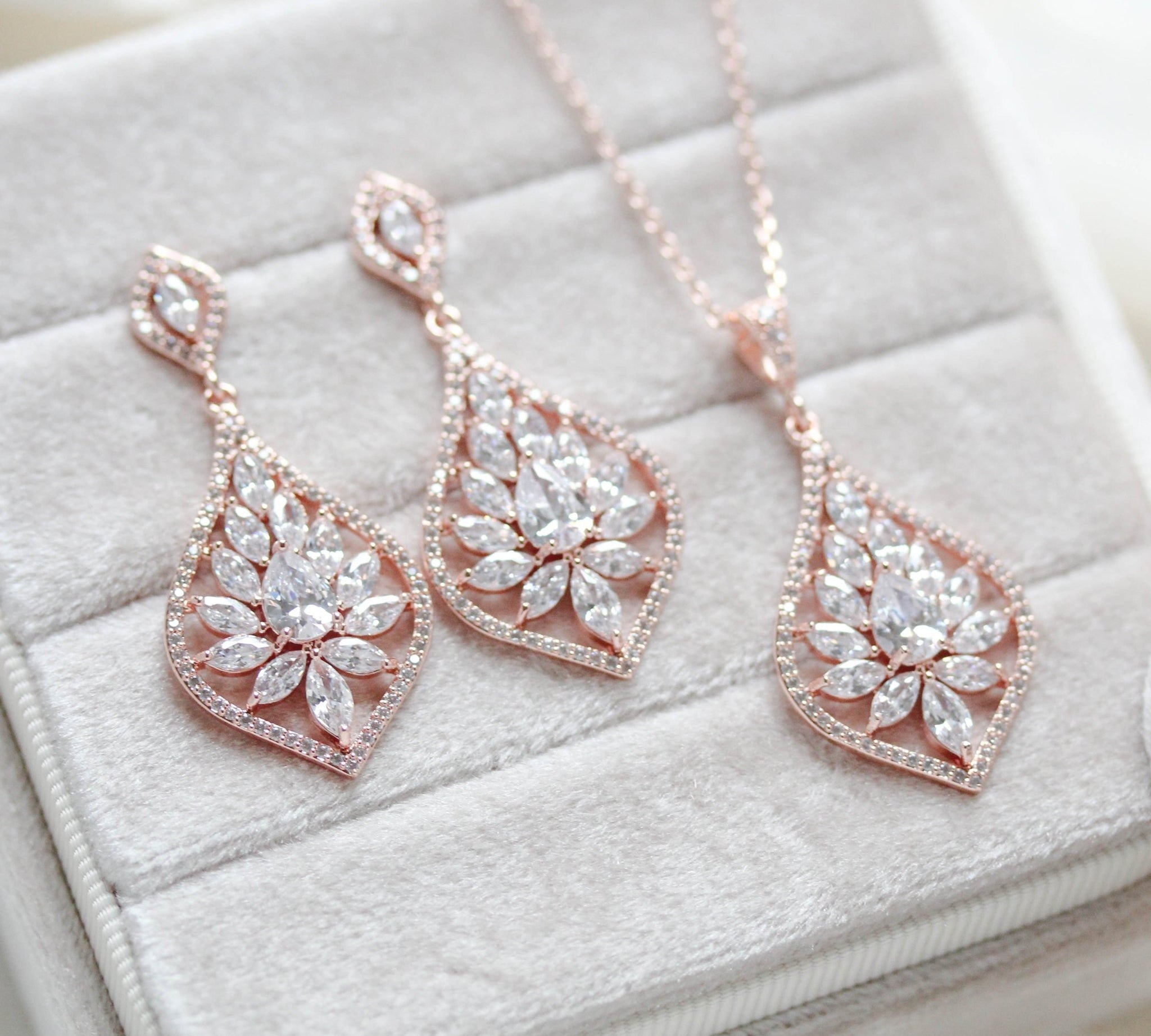 Rose gold necklace and earrings for Bride - CAMILLA - Treasures by Agnes