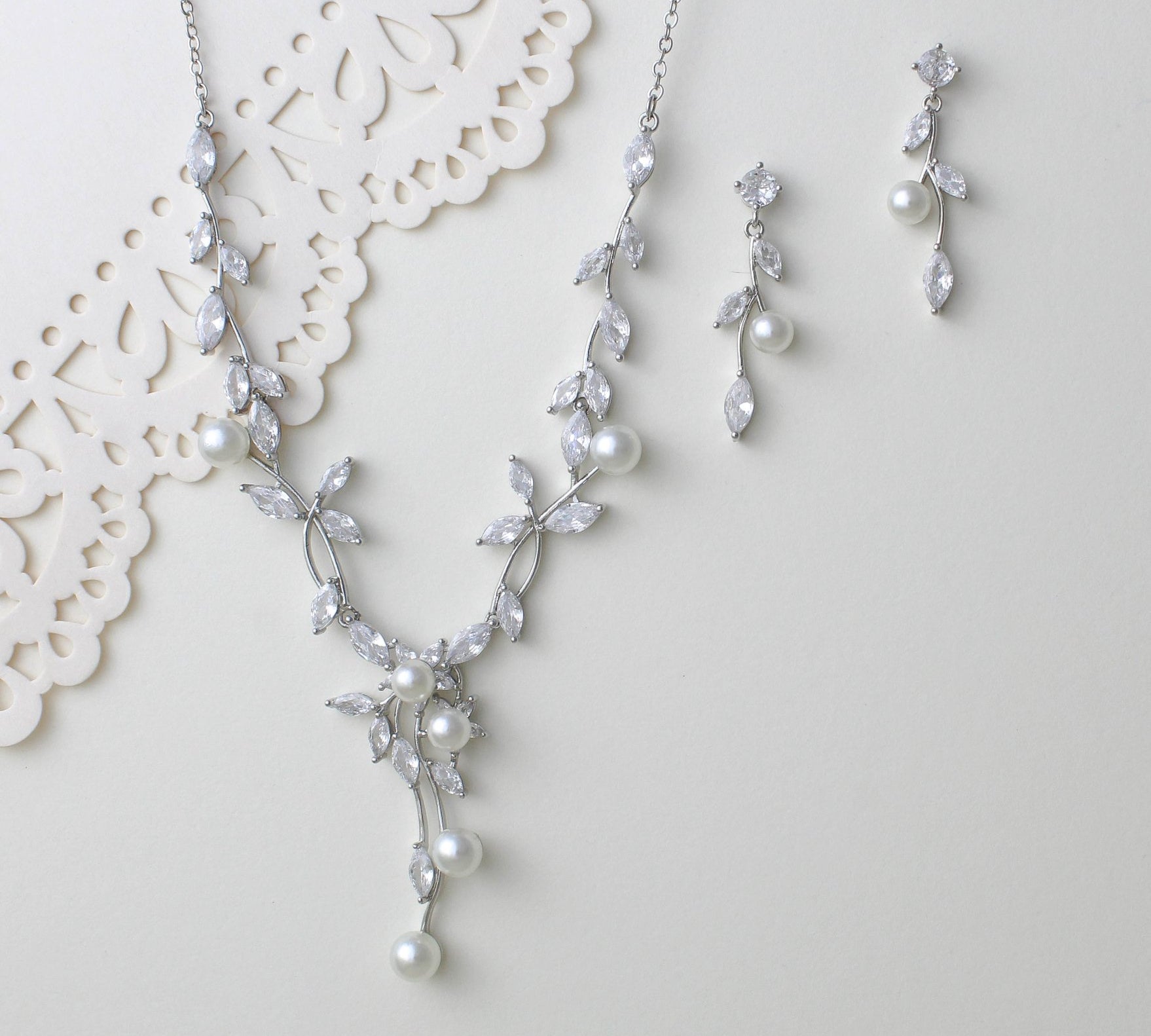 Rose gold pearl and crystal jewelry set - AMANDA - Treasures by Agnes