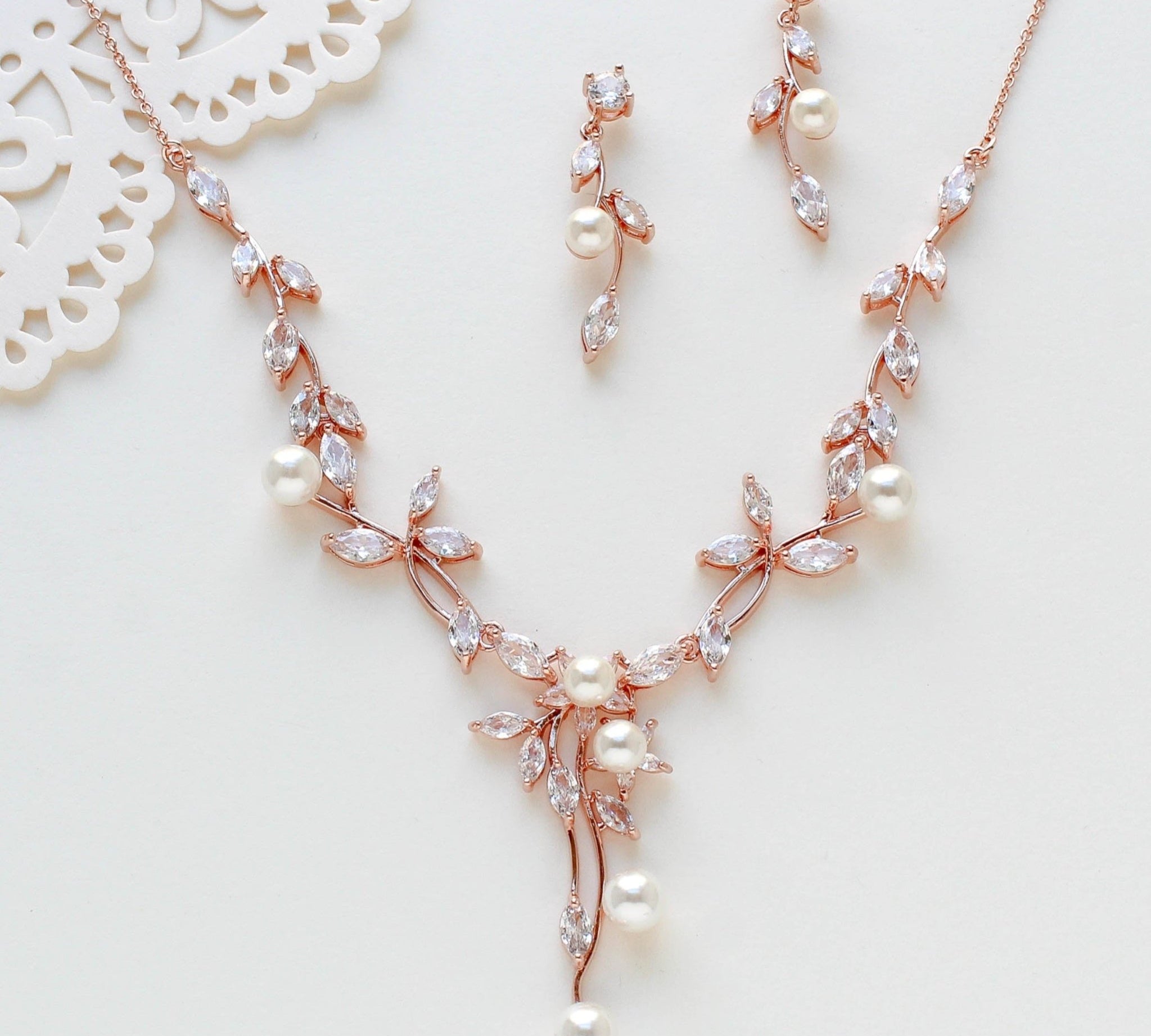 Rose gold pearl and crystal jewelry set - AMANDA - Treasures by Agnes