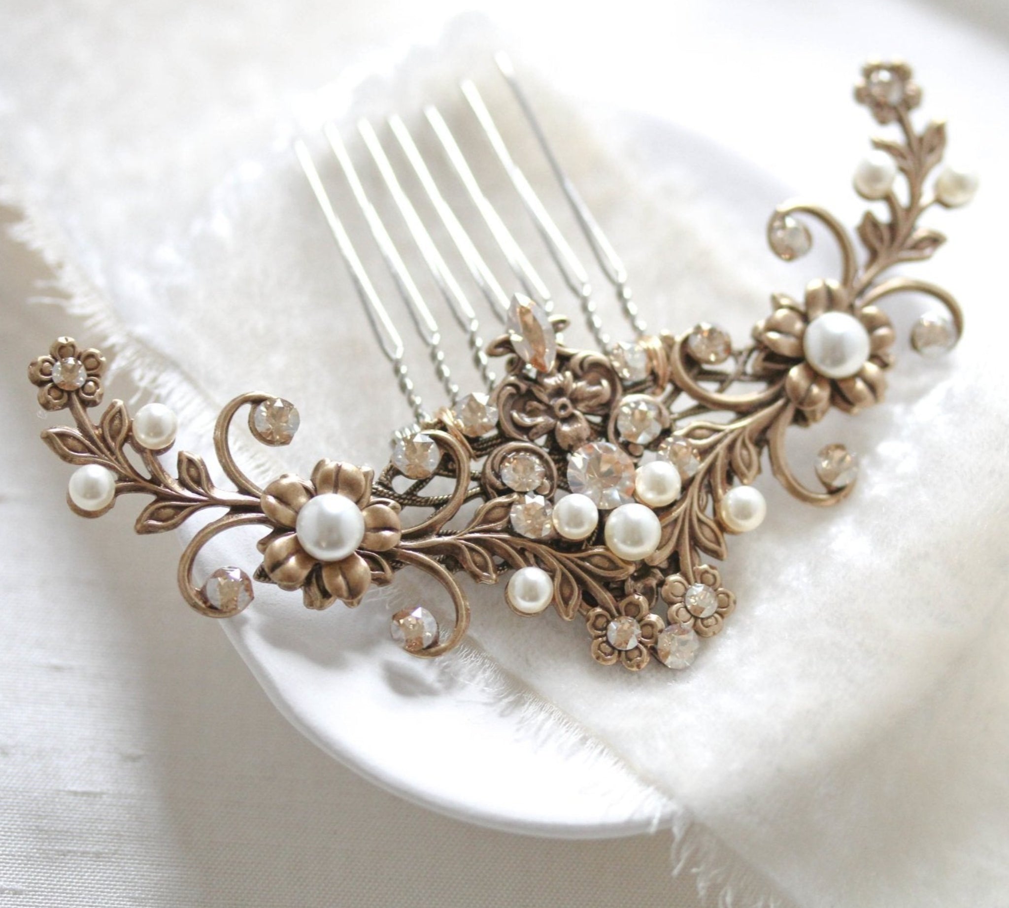 Antique gold Bridal hair comb with gold crystals and pearls - ASHLYN - Treasures by Agnes