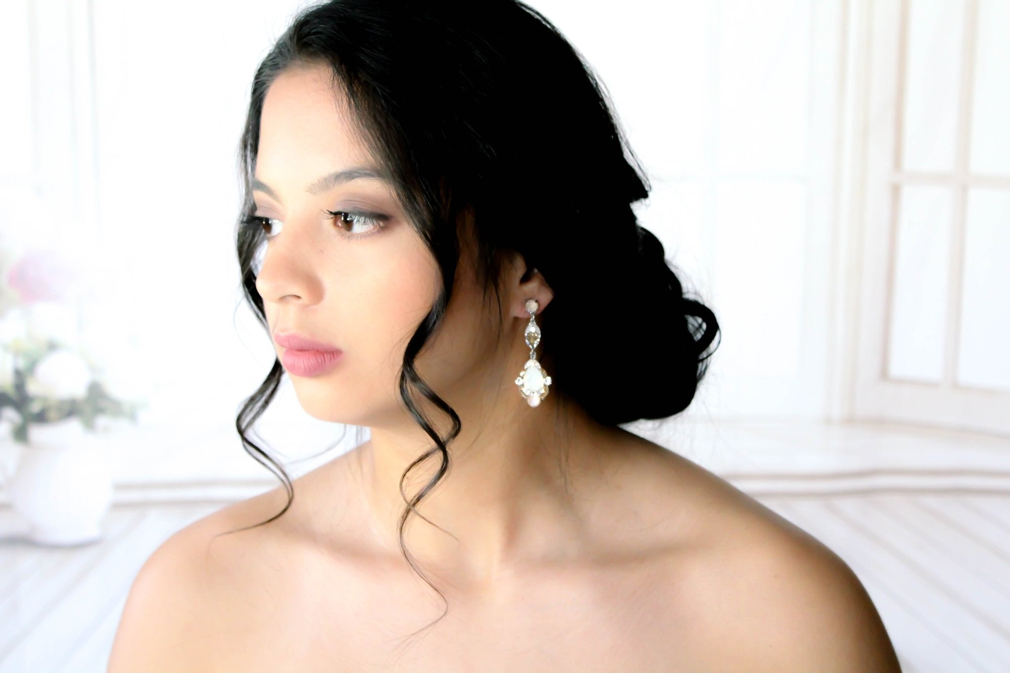 Antique silver vintage style crystal Bridal earrings - SKYLAR - Treasures by Agnes