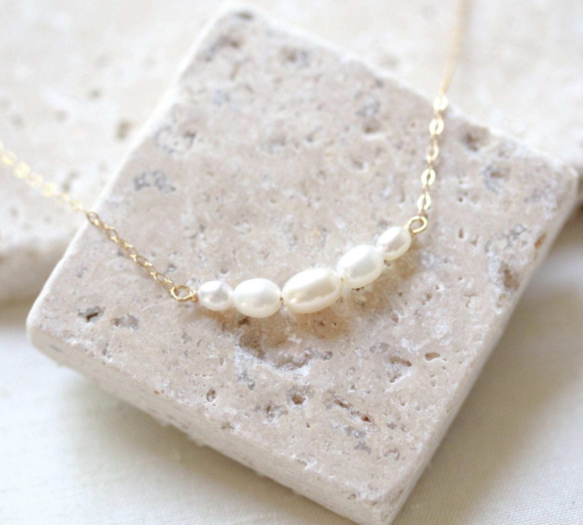 Delicate freshwater pearl necklace - DEMI - Treasures by Agnes