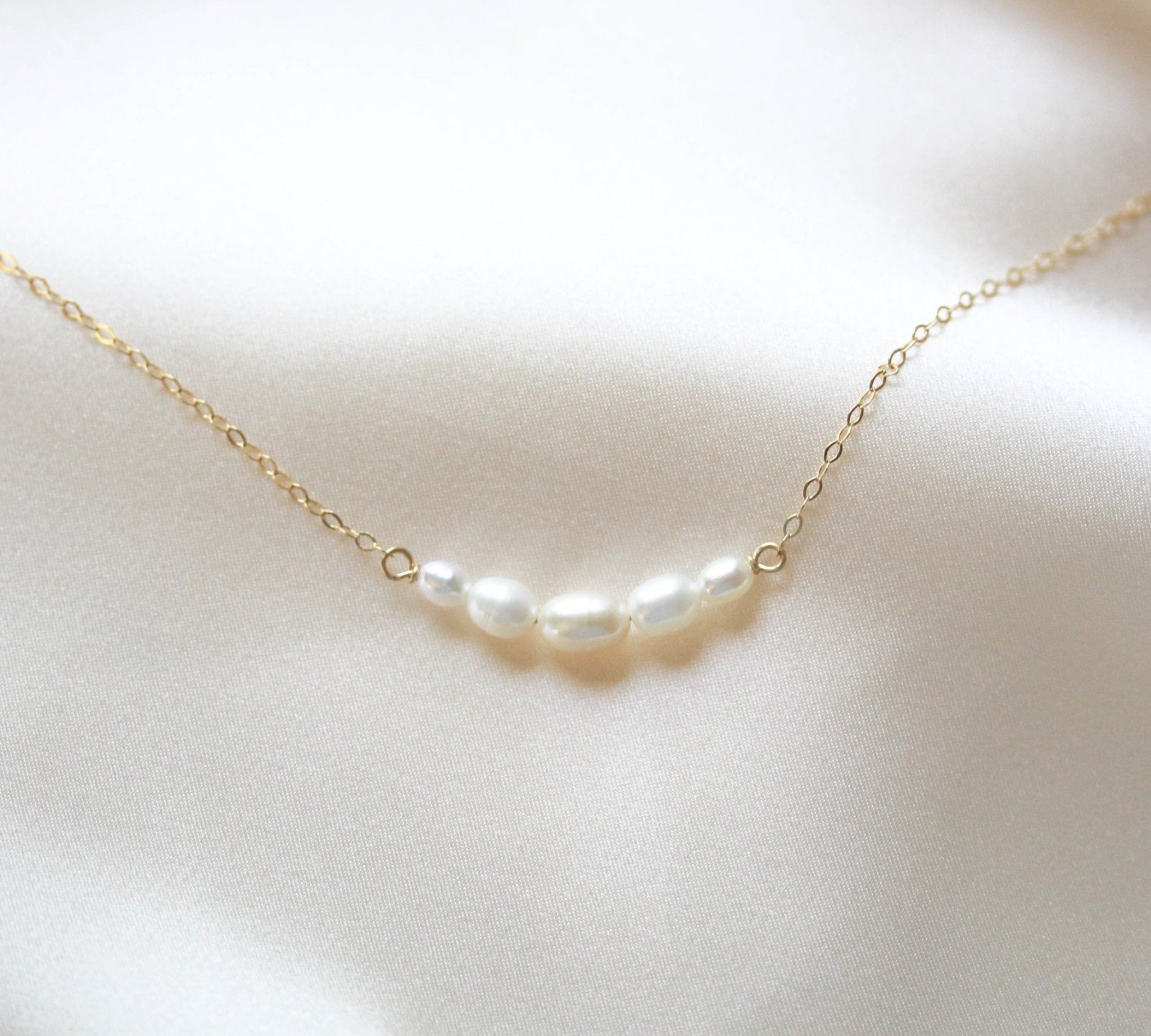 Delicate freshwater pearl necklace - DEMI - Treasures by Agnes