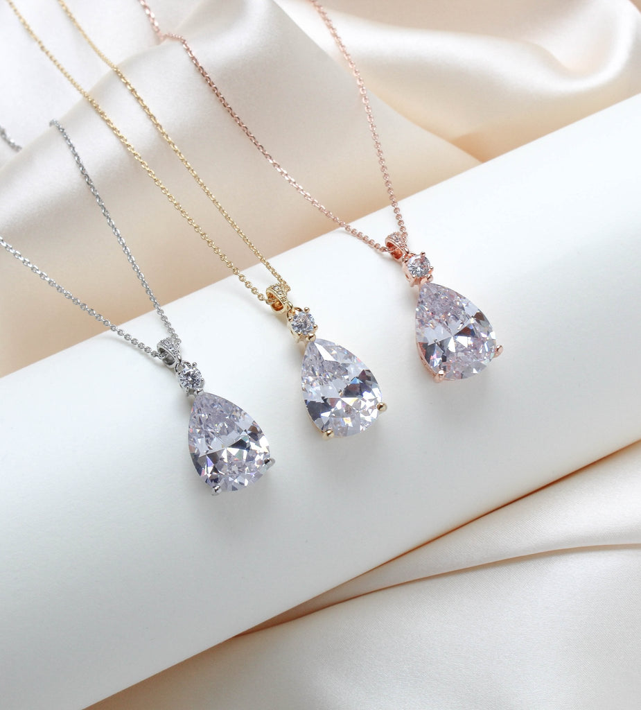 Delicate tear drop style necklace and earring set - PEYTON - Treasures by Agnes