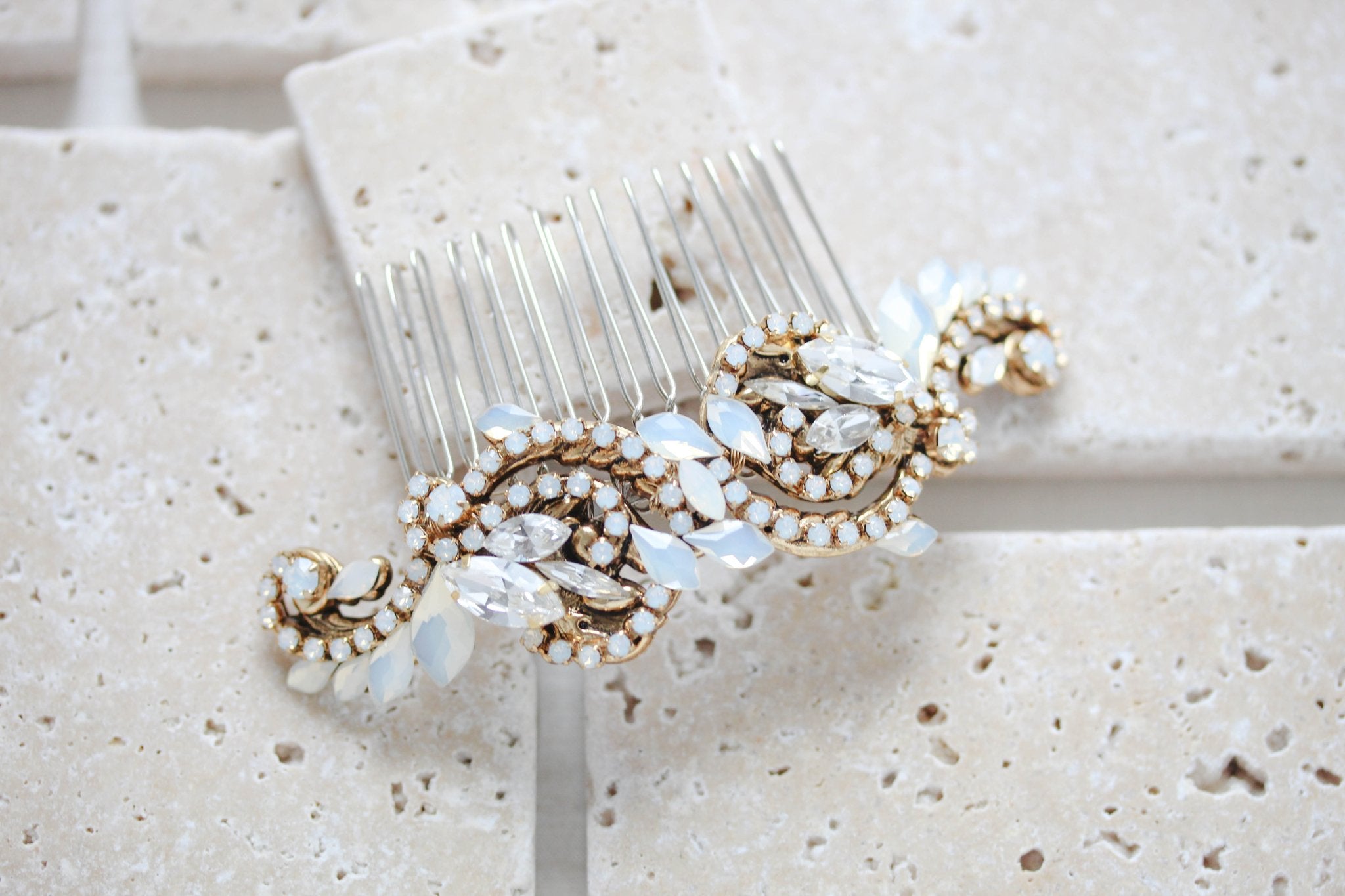 Gold Wedding hair comb with white crystals - DAKOTA - Treasures by Agnes