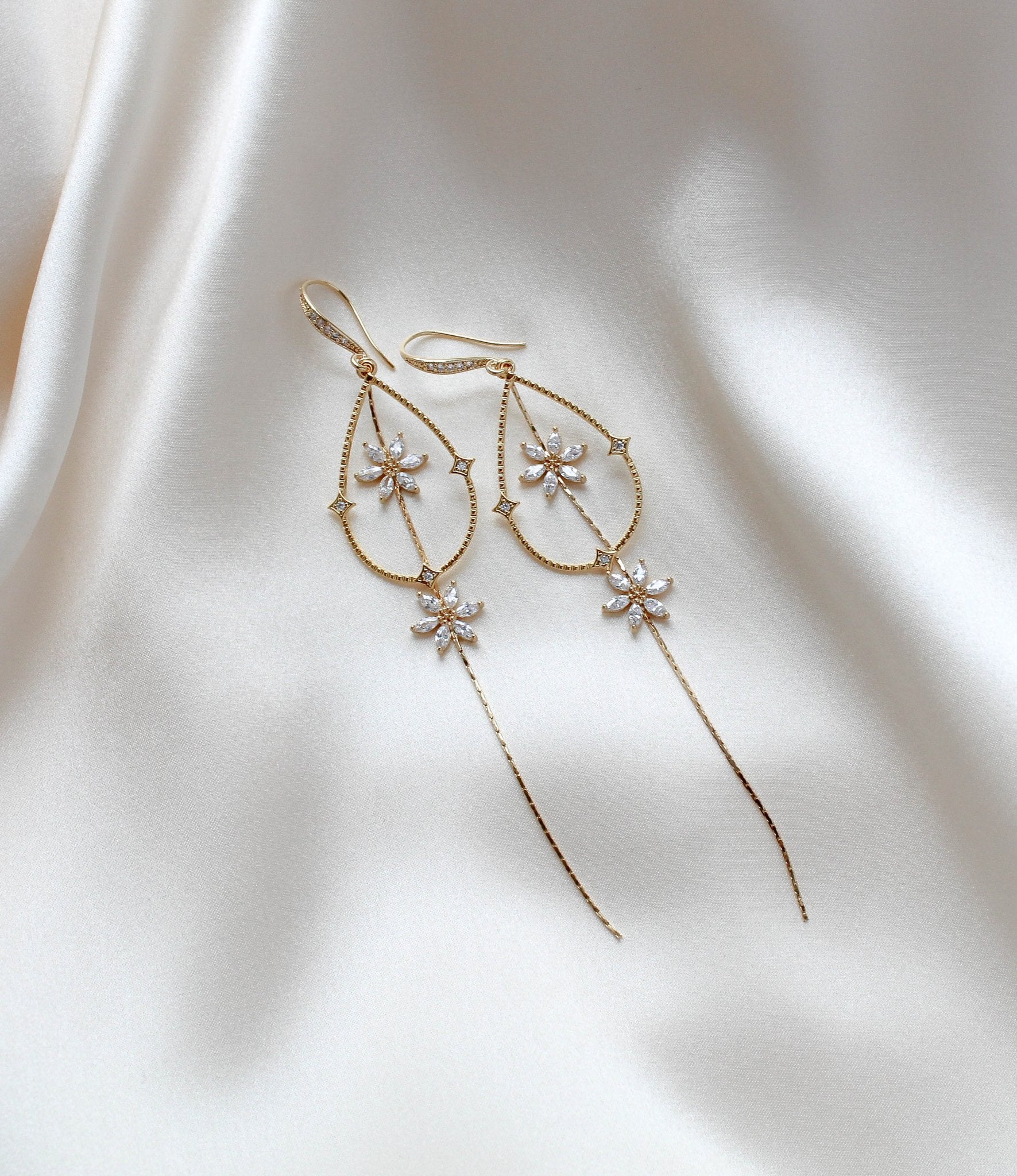Long gold minimalist statement Bridal earrings - SERAPHENA - Treasures by Agnes
