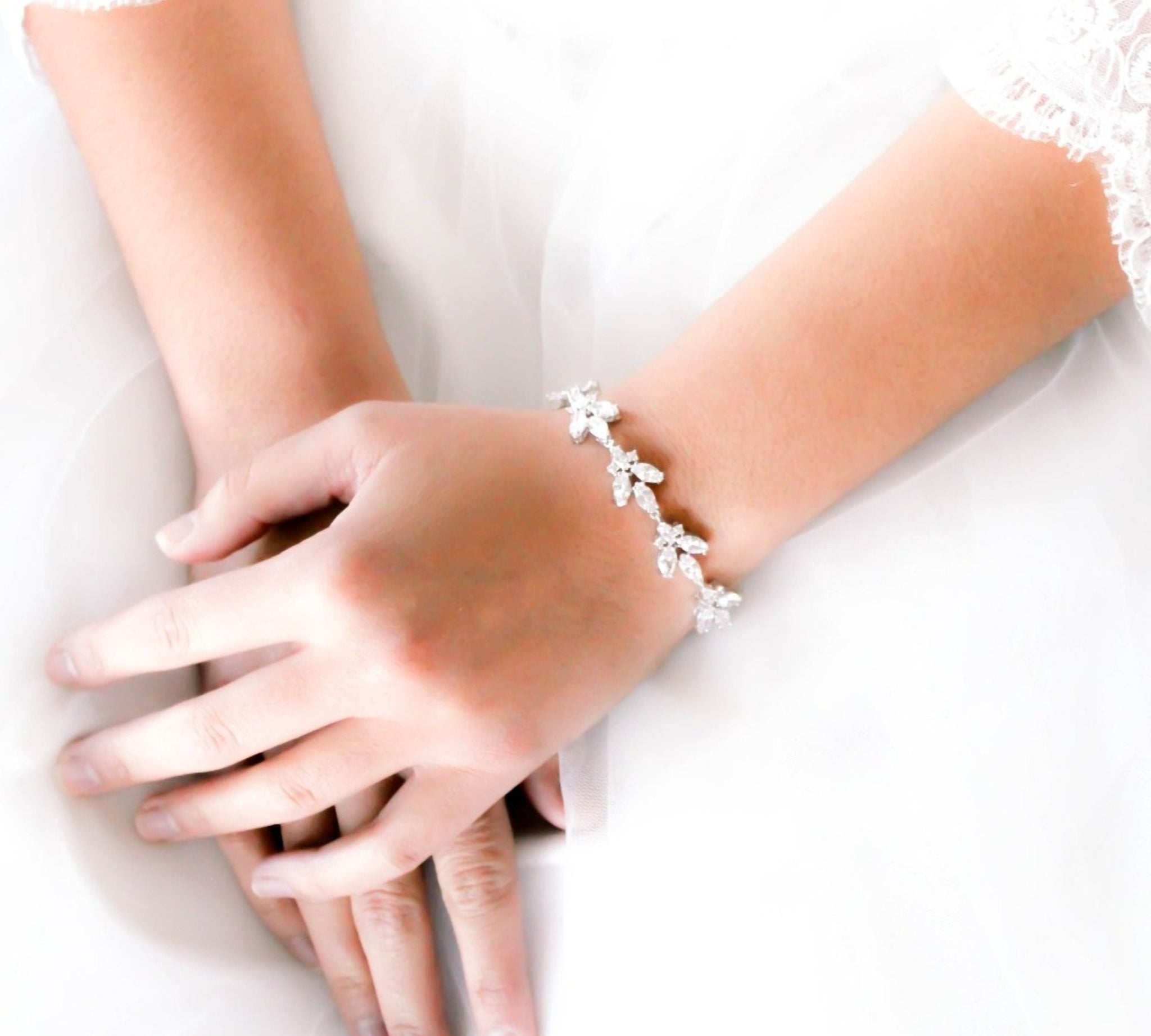 Rose gold Cubic Zirconia Bridal bracelet Leaf style - DIVINE - Treasures by Agnes