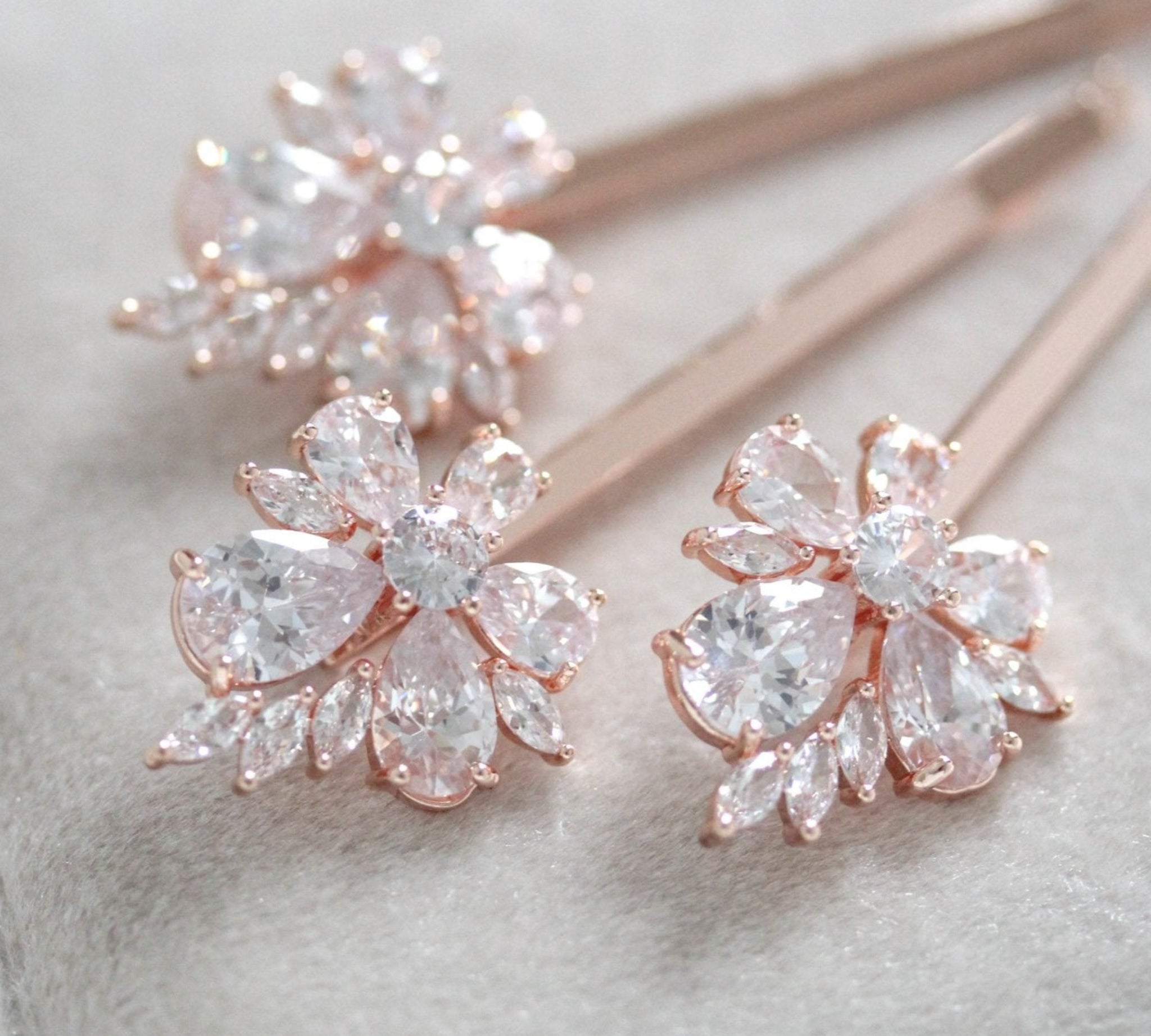 Rose gold floral bridal hair pins - EMILIA - Treasures by Agnes