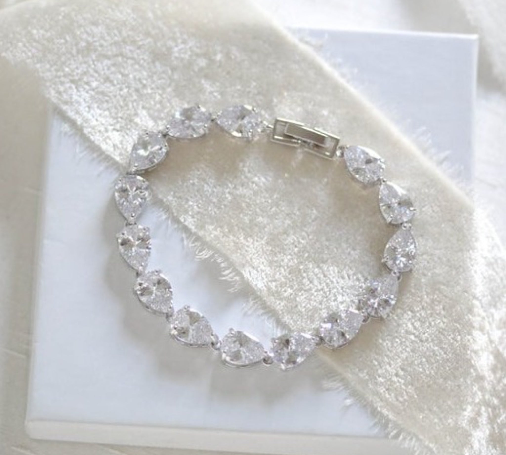 Rose gold teardrop tennis bracelet for bride or bridesmaid - DELILAH - Treasures by Agnes