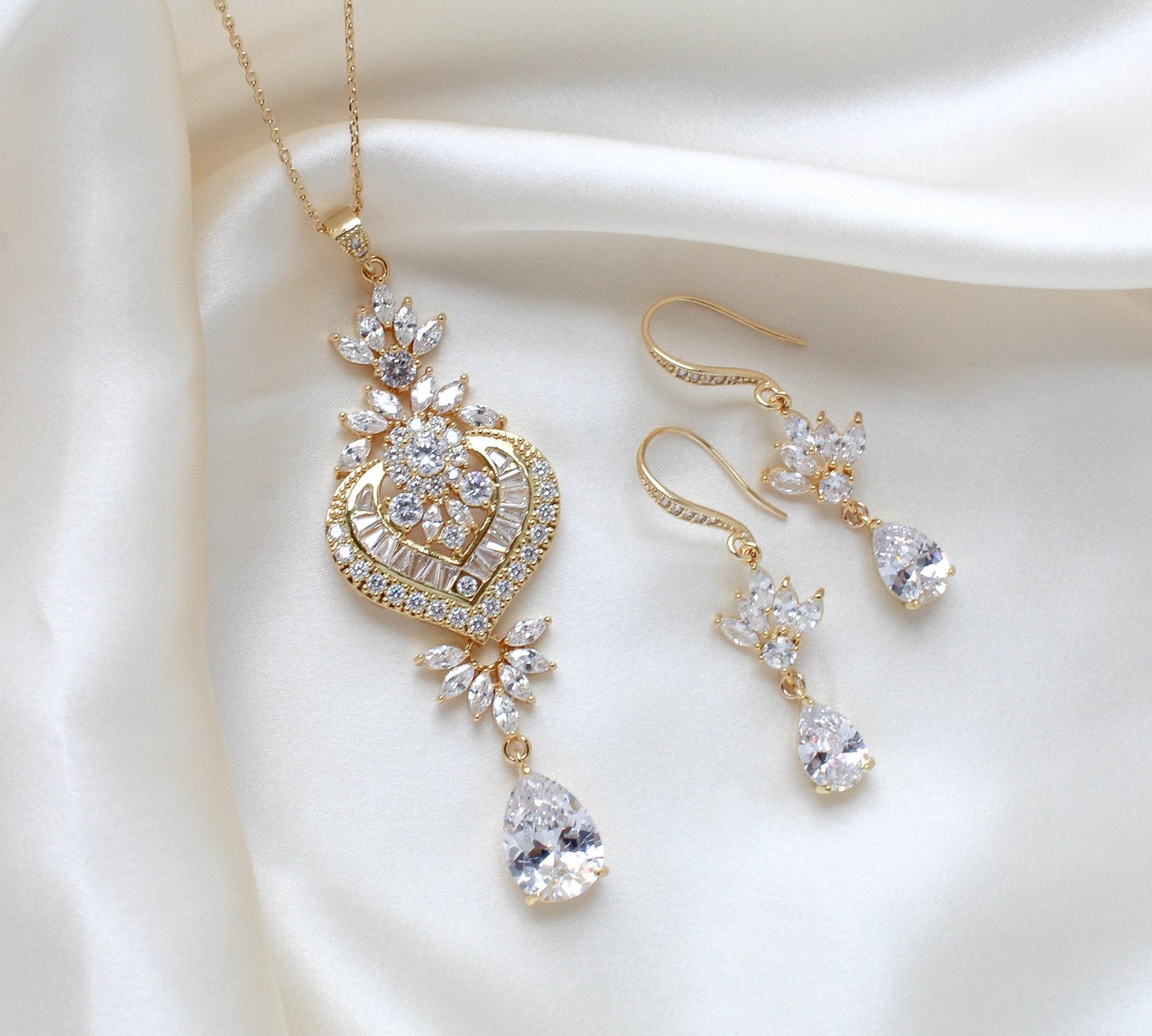Rose gold Wedding necklace and earring set - EMMA - Treasures by Agnes