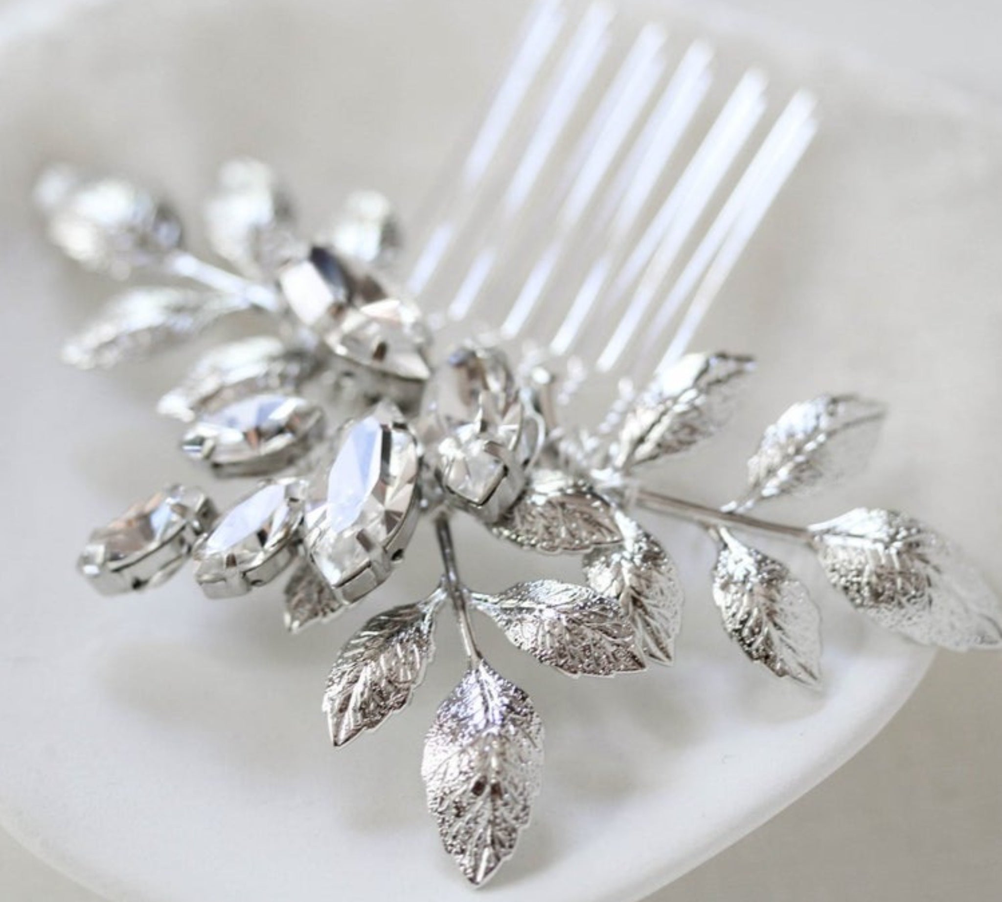 Simple crystal bridal hair comb - OPHELIA - Treasures by Agnes
