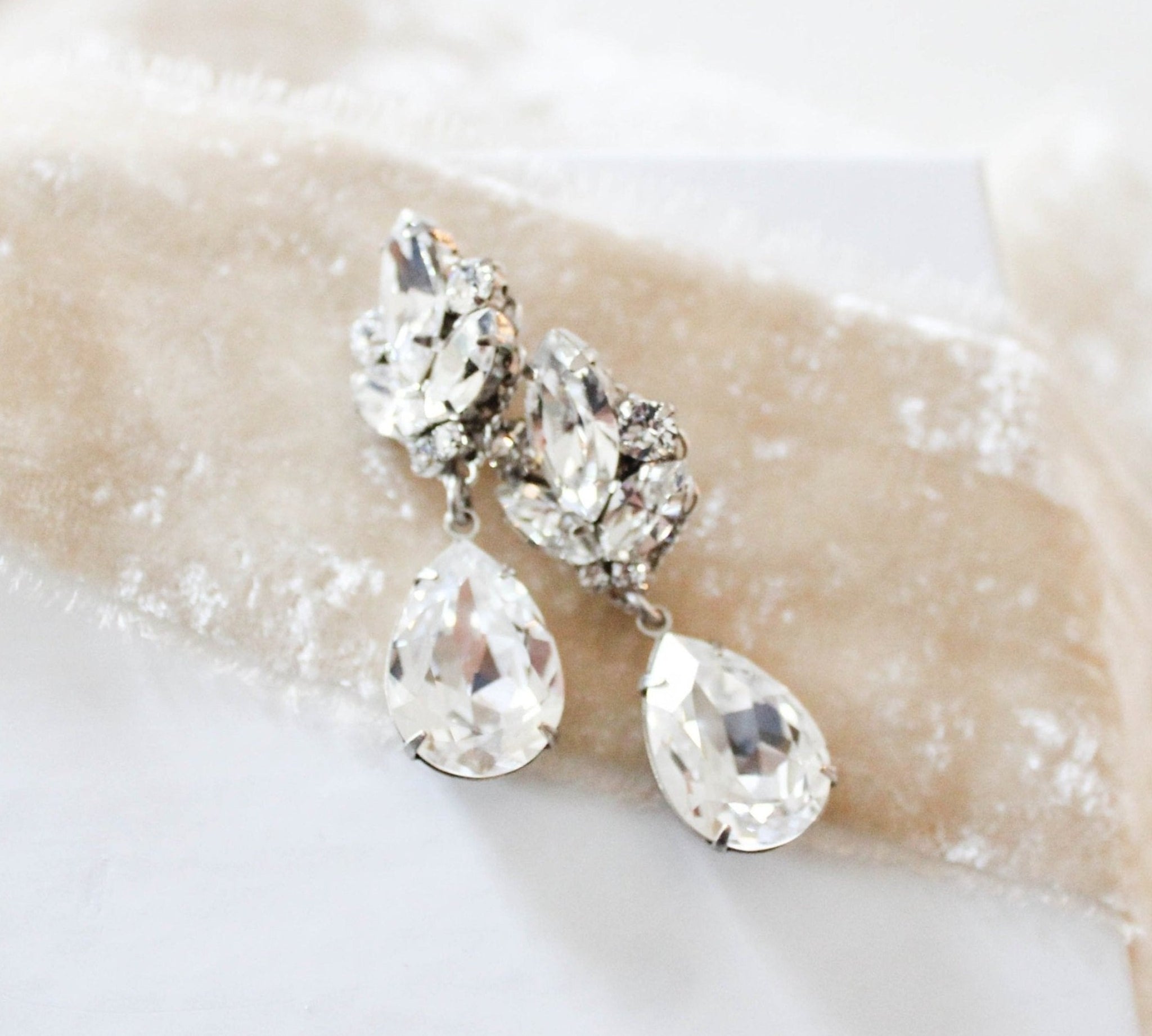 Vintage style teardrop stud Crystal earrings - DAPHNE - Treasures by Agnes