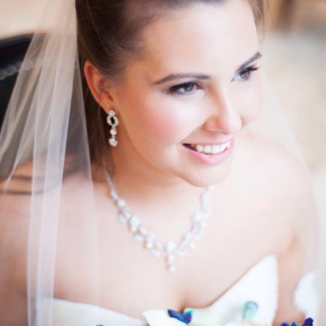 4 Essential Tips to Keep in Mind for Perfect Wedding Day Accessorization - Treasures by Agnes