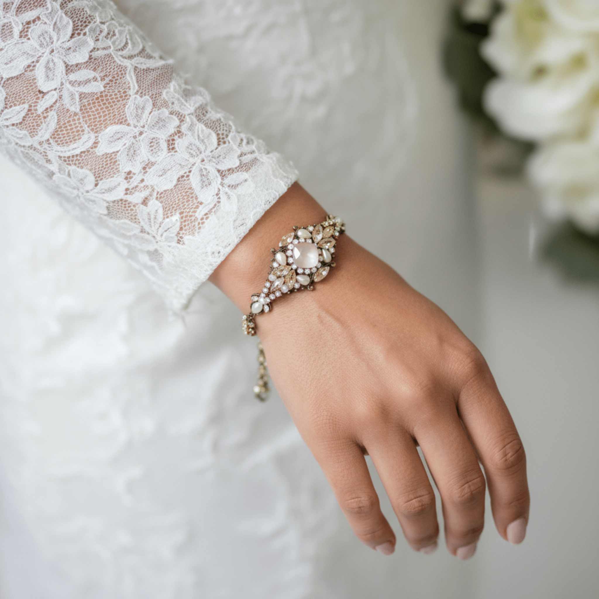 Anna Bracelet – Antique Gold - Treasures by Agnes