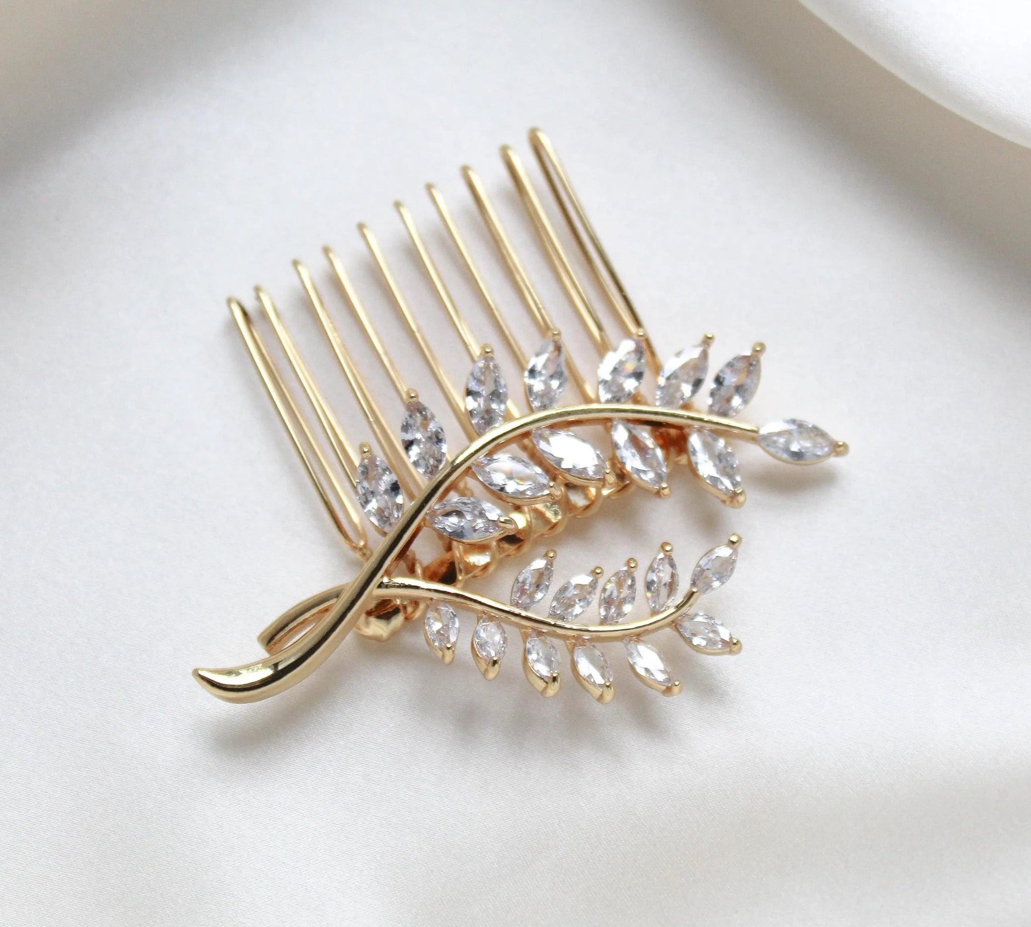 Aprille Gold Leaf Bridal Hair Comb - Treasures by Agnes