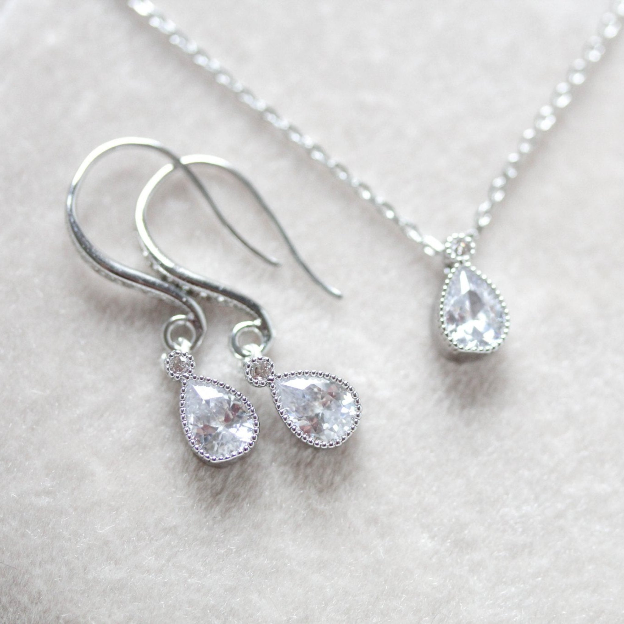 Delicate rose gold Bridal necklace and earring set - KHLOE - Treasures by Agnes