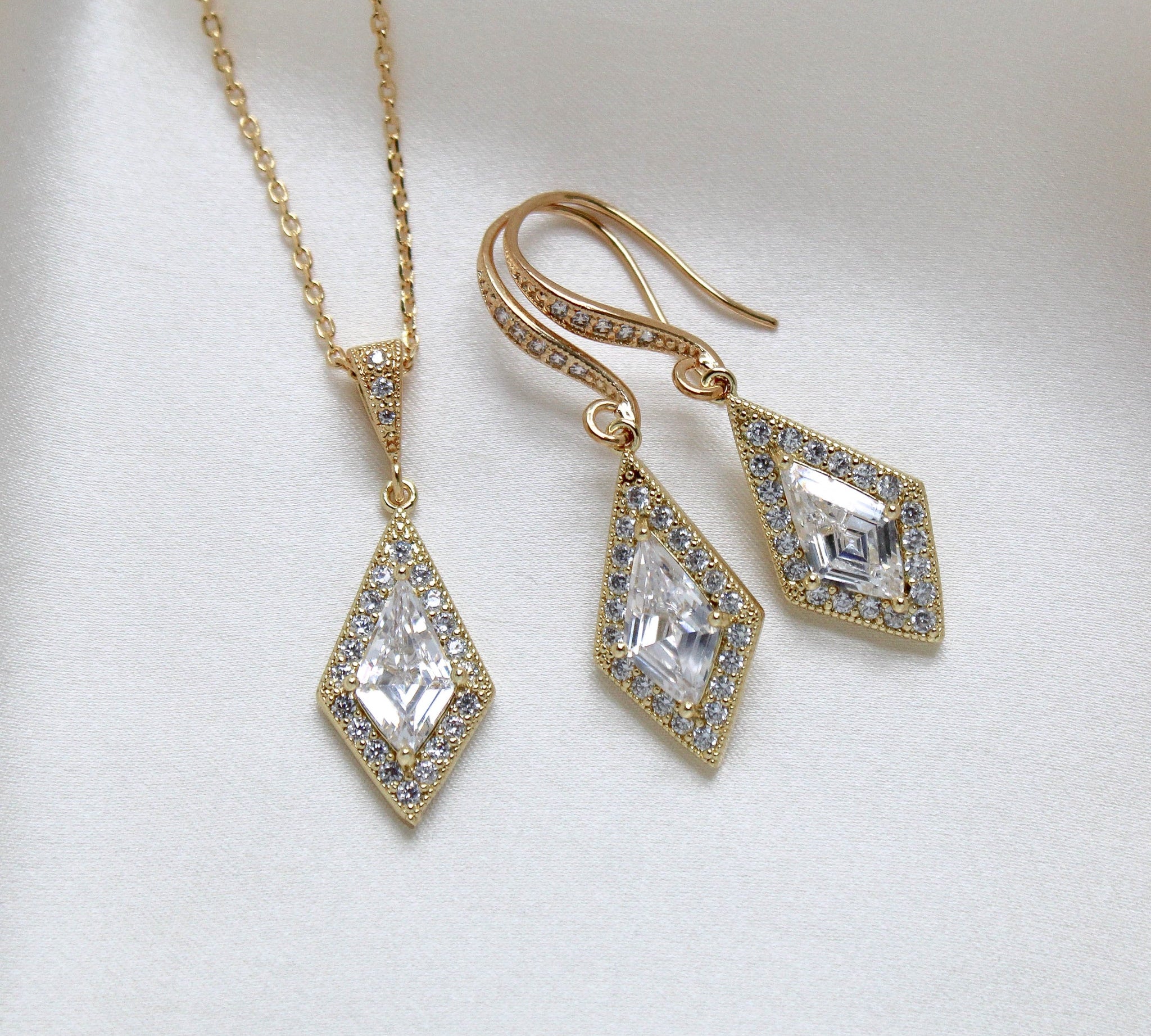 EMPRESS Rose gold Jewelry Set - Treasures by Agnes