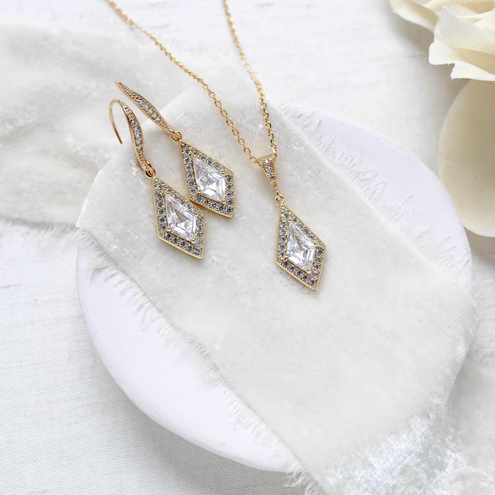 EMPRESS Rose gold Jewelry Set - Treasures by Agnes