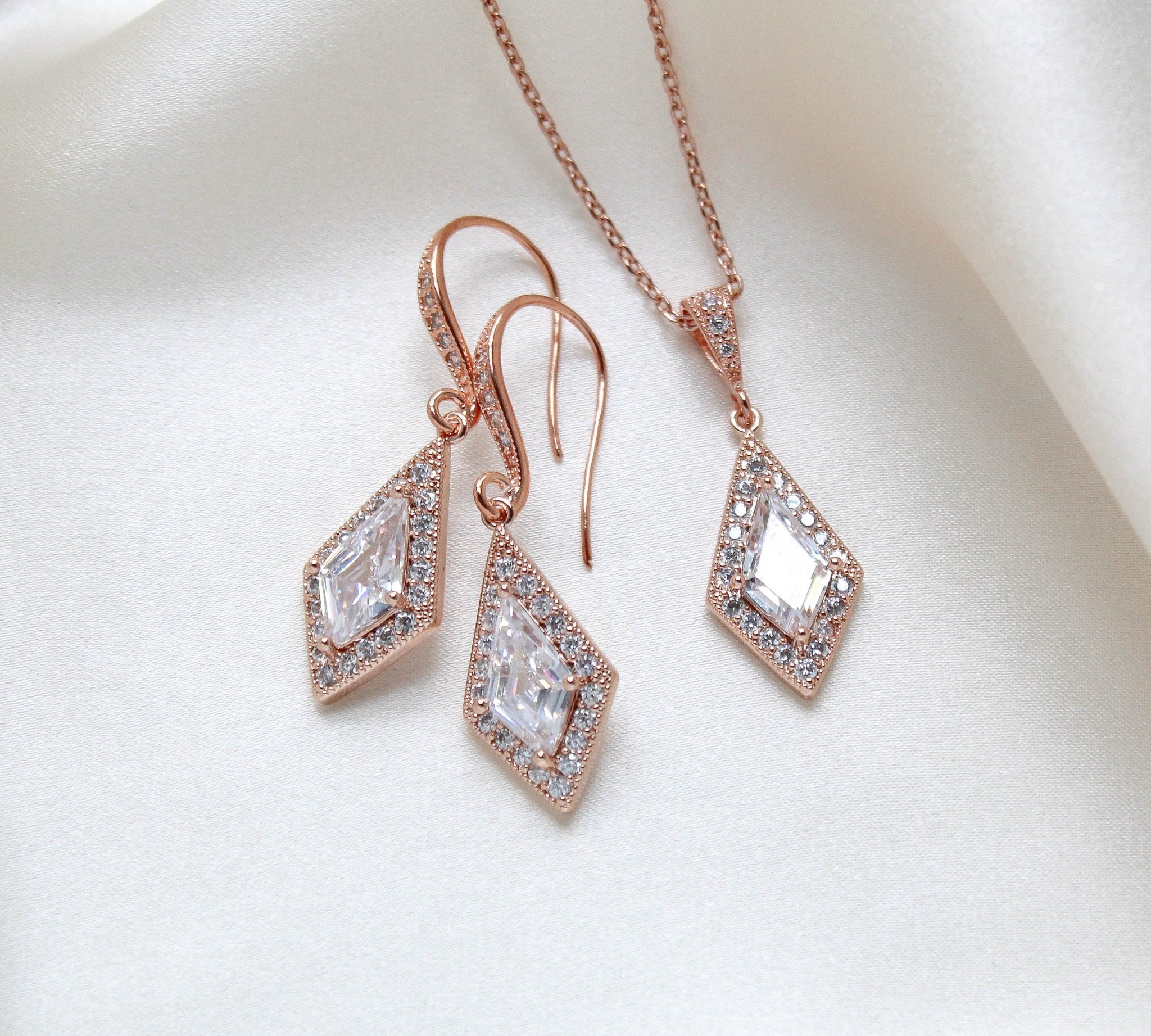 EMPRESS Rose gold Jewelry Set - Treasures by Agnes