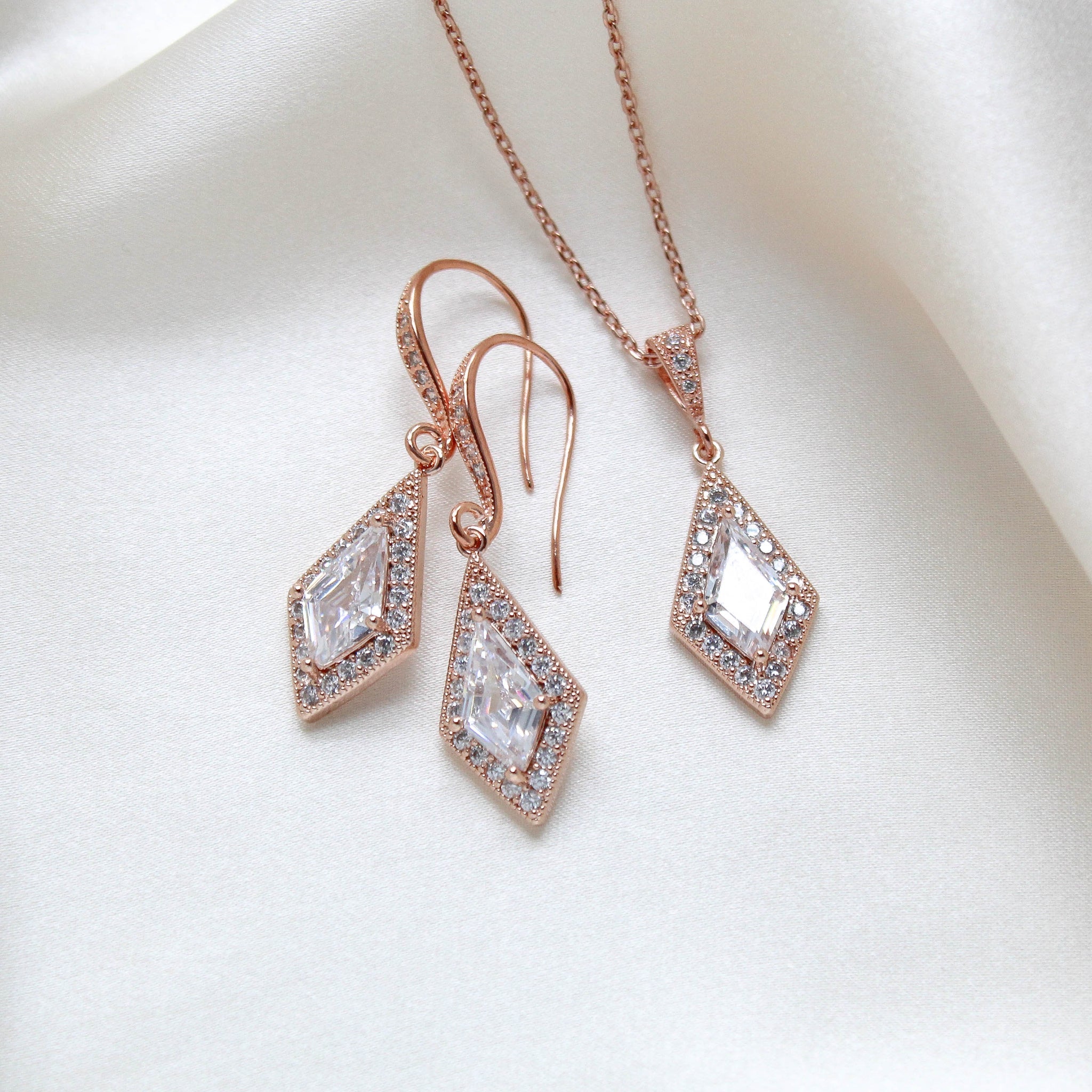 EMPRESS Rose gold Jewelry Set - Treasures by Agnes