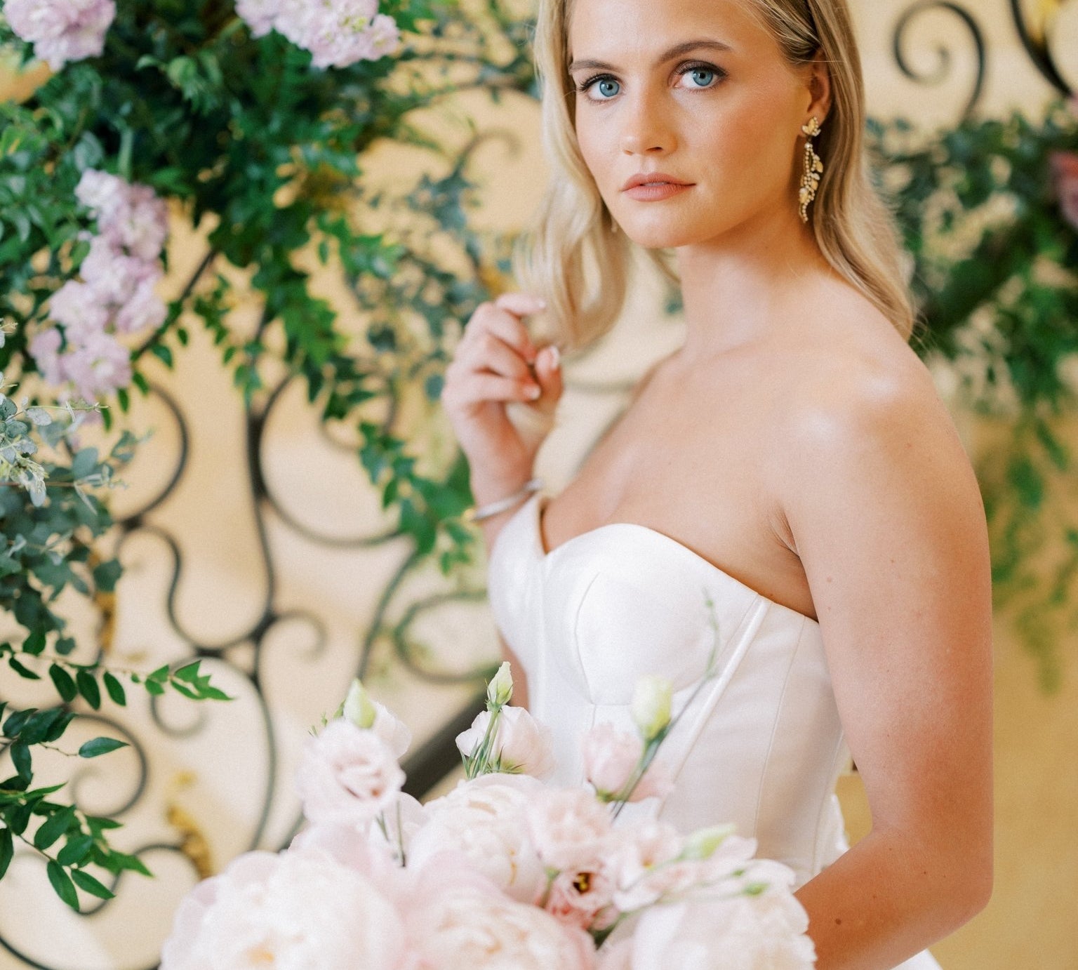 Floral statement earrings for brides - CAROLINE - Treasures by Agnes