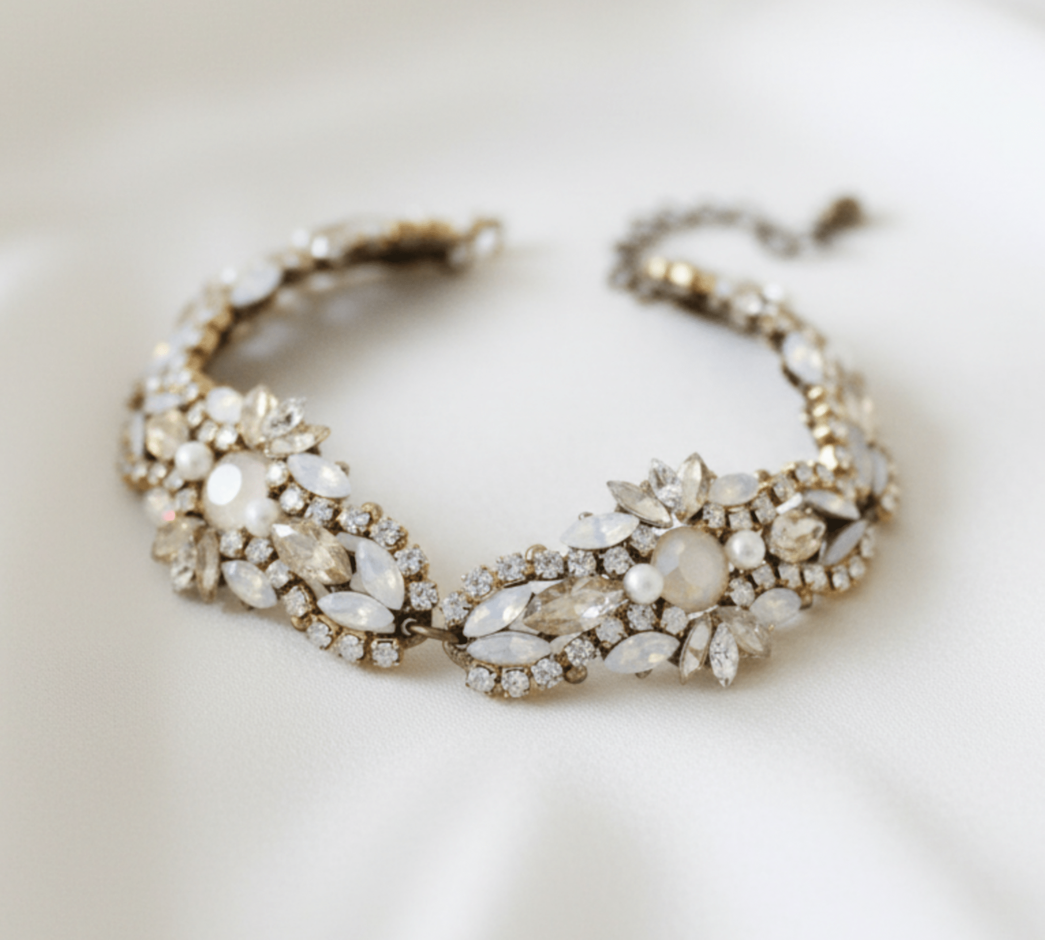 Grace Bracelet – Antique Gold - Treasures by Agnes