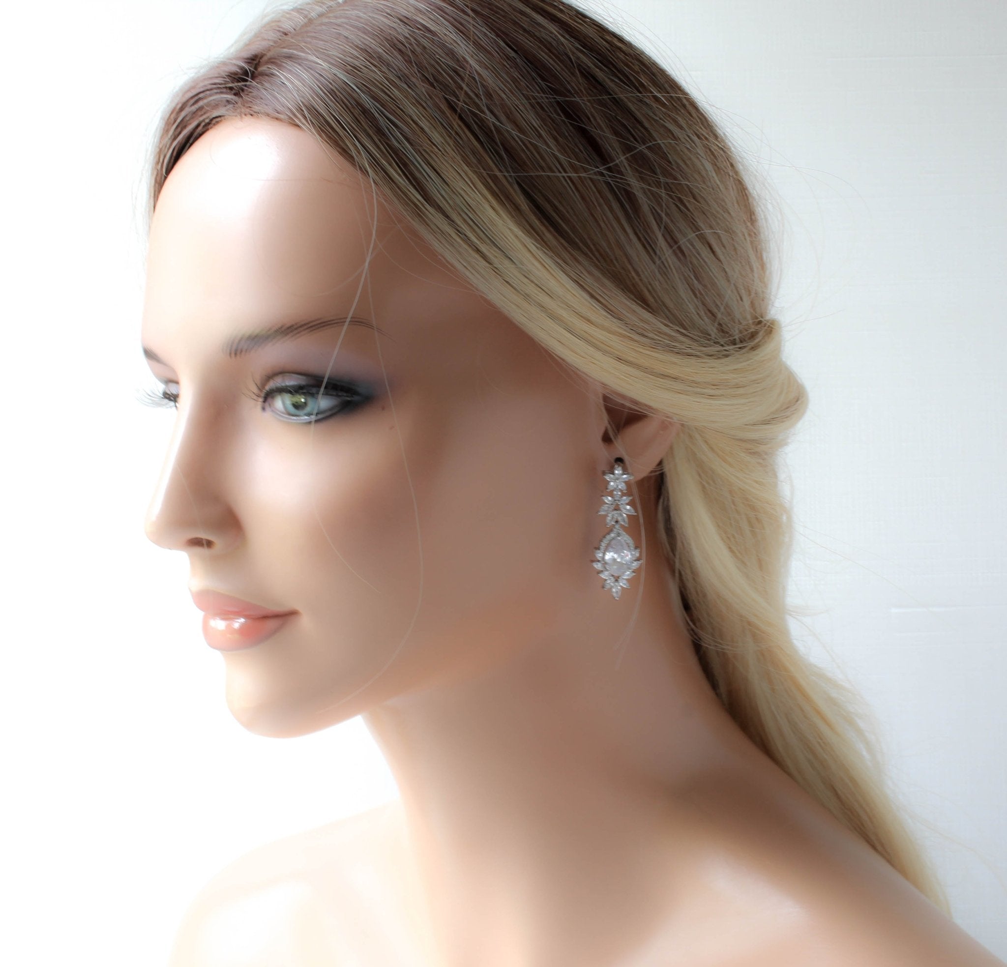 Rose gold Bridal earrings and necklace set - PAIGE - Treasures by Agnes