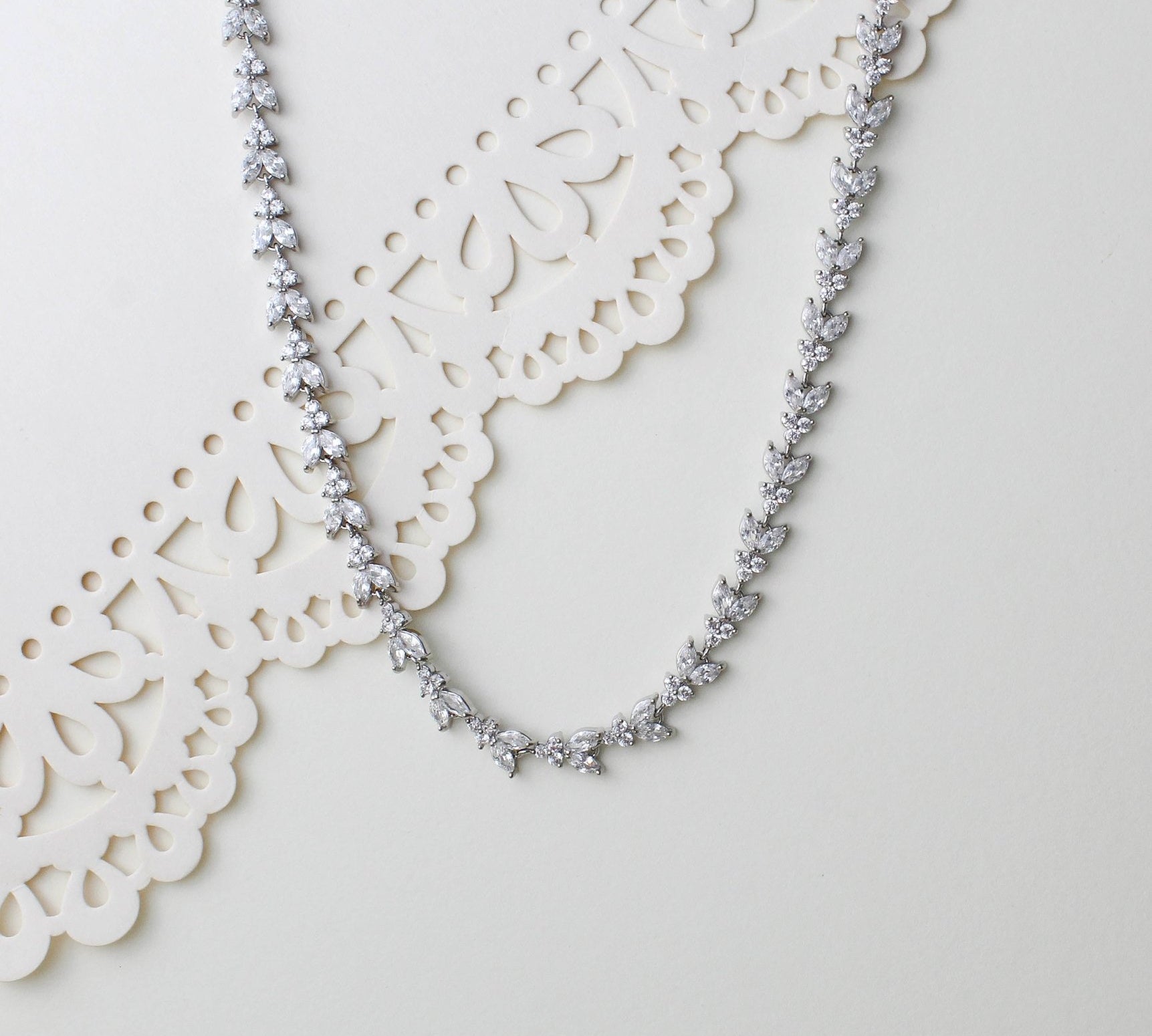 Rose gold necklace with or without backdrop - ANDREA - Treasures by Agnes