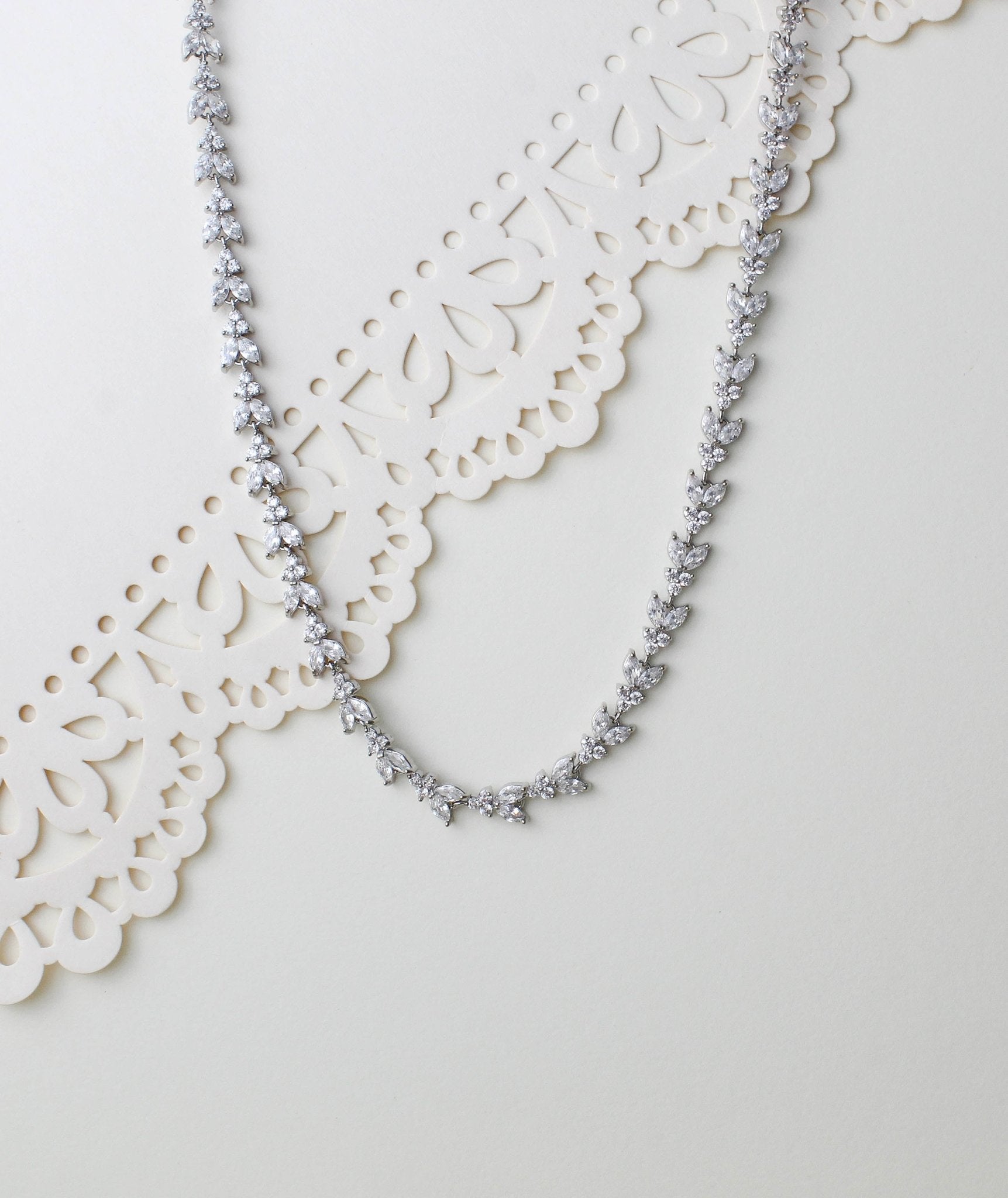 Rose gold necklace with or without backdrop - ANDREA - Treasures by Agnes