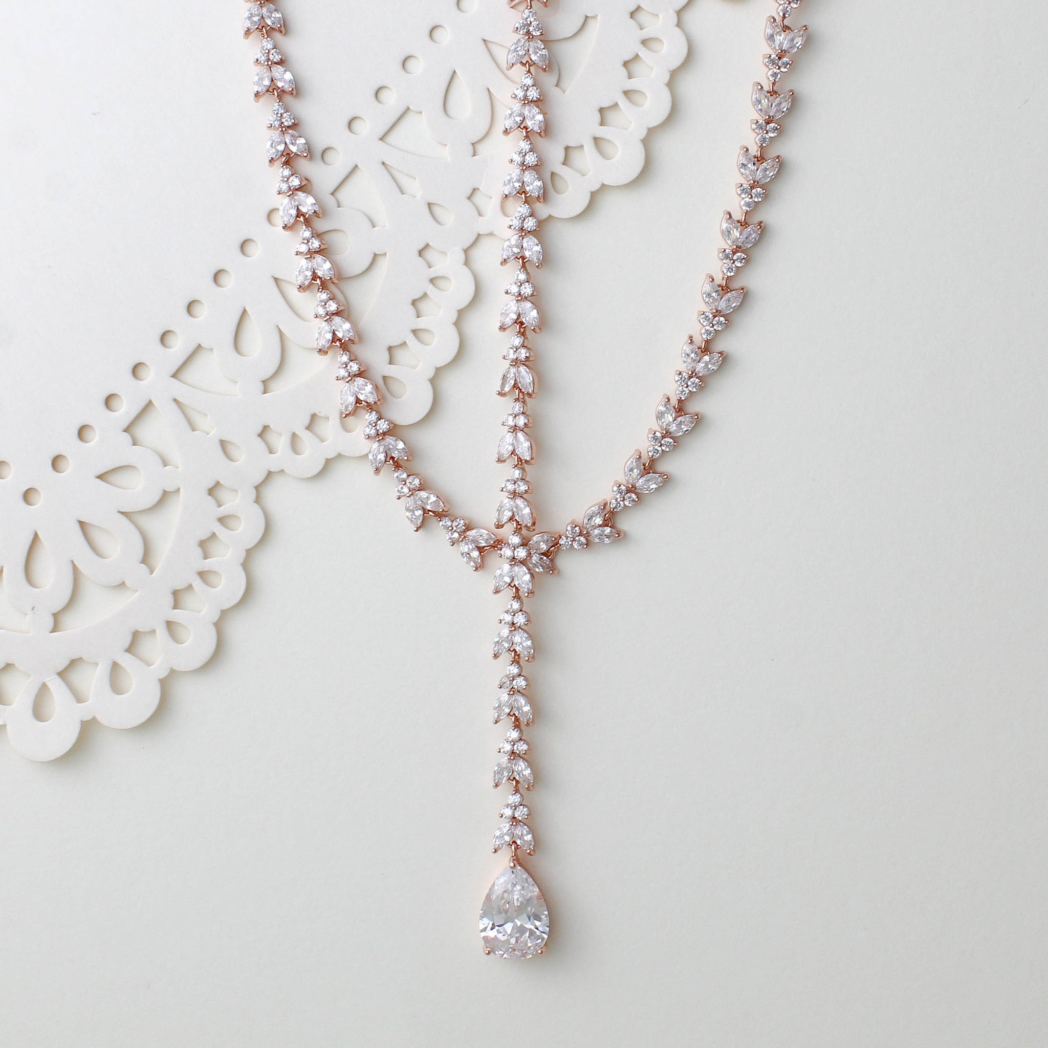 Rose gold necklace with or without backdrop - ANDREA - Treasures by Agnes