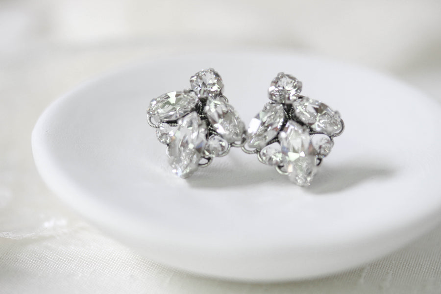 Small crystal stud bridal earrings - MILEY - Treasures by Agnes
