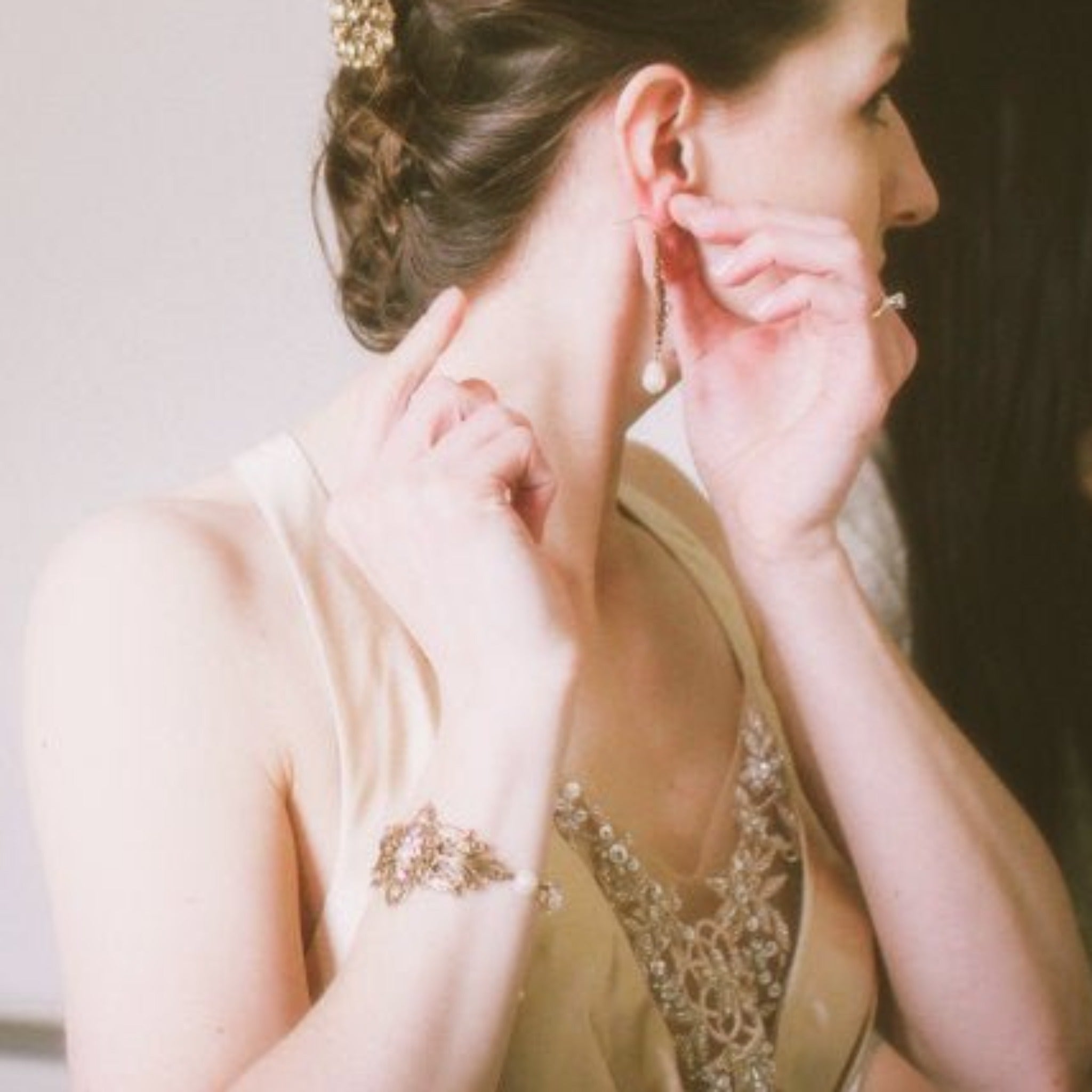 Antique gold filigree Bridal bracelet with Premium European crystals and pearls - Treasures by Agnes