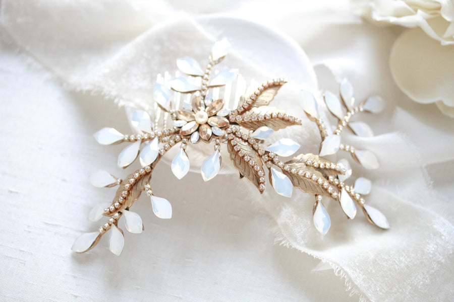Antique gold Floral Bridal hair accessory - COURTNEY - Treasures by Agnes