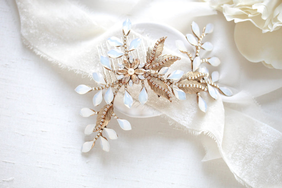 Antique gold Floral Bridal hair accessory - COURTNEY - Treasures by Agnes