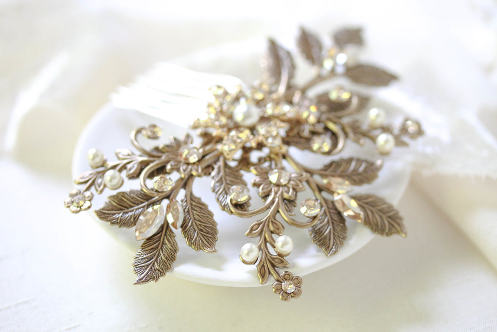 Antique gold leaf hair accessory with golden crystals - Treasures by Agnes