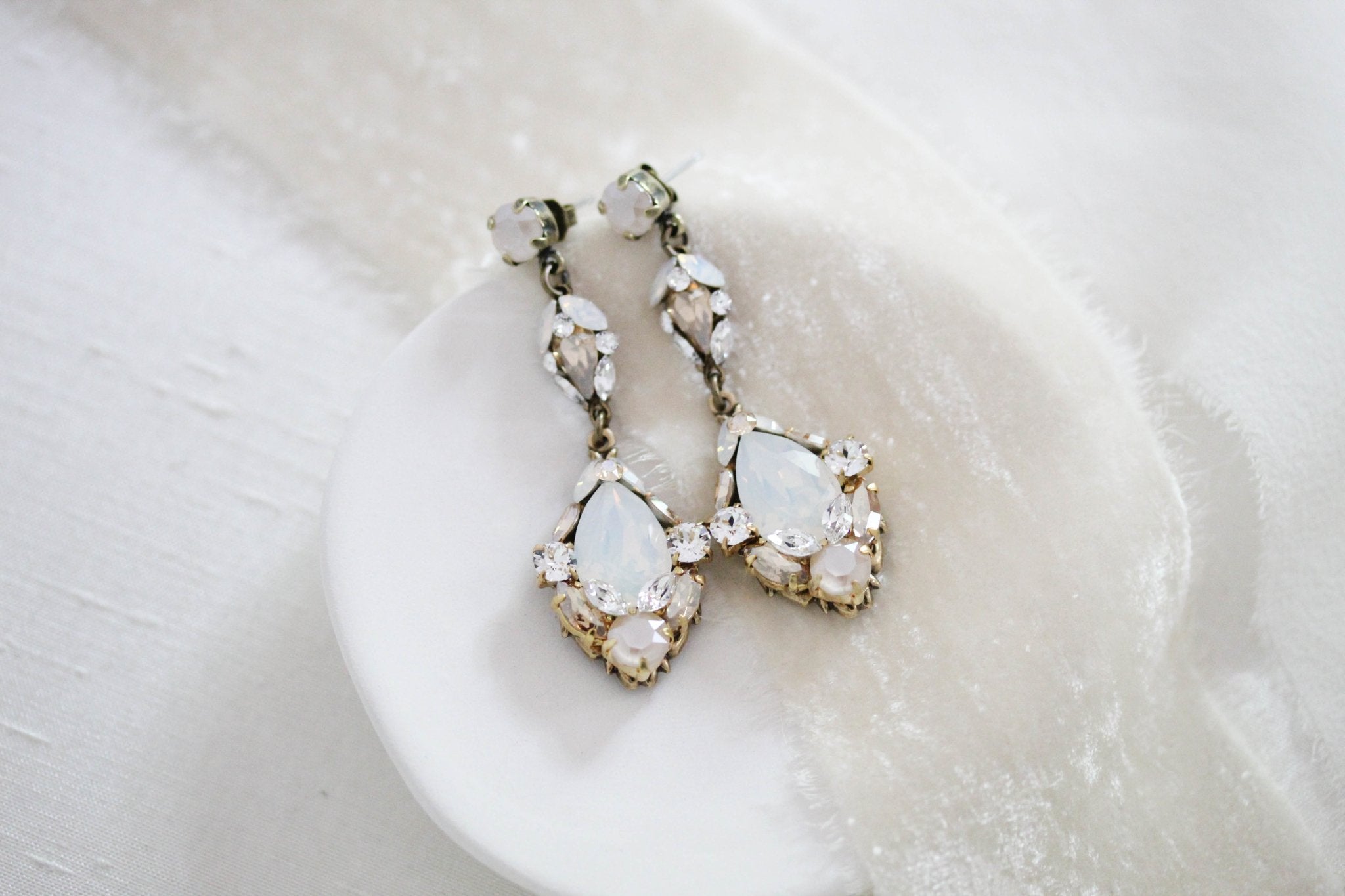 Antique silver vintage style crystal Bridal earrings - SKYLAR - Treasures by Agnes