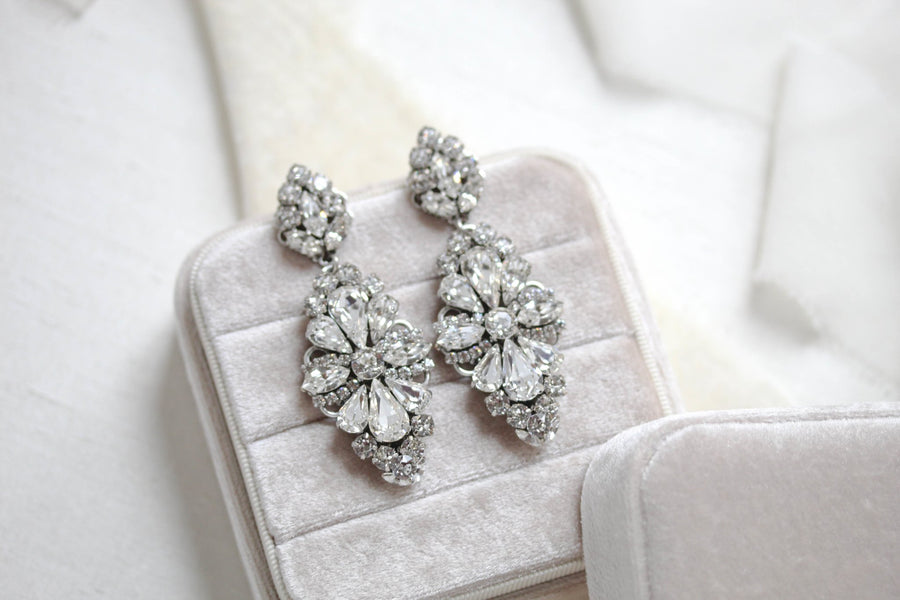 Bridal Statement chandelier earrings - HANNAH - Treasures by Agnes