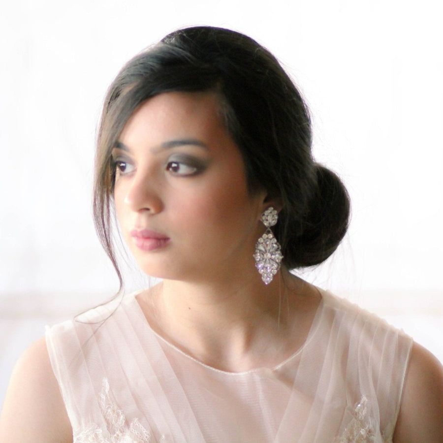 Bridal Statement chandelier earrings - HANNAH - Treasures by Agnes