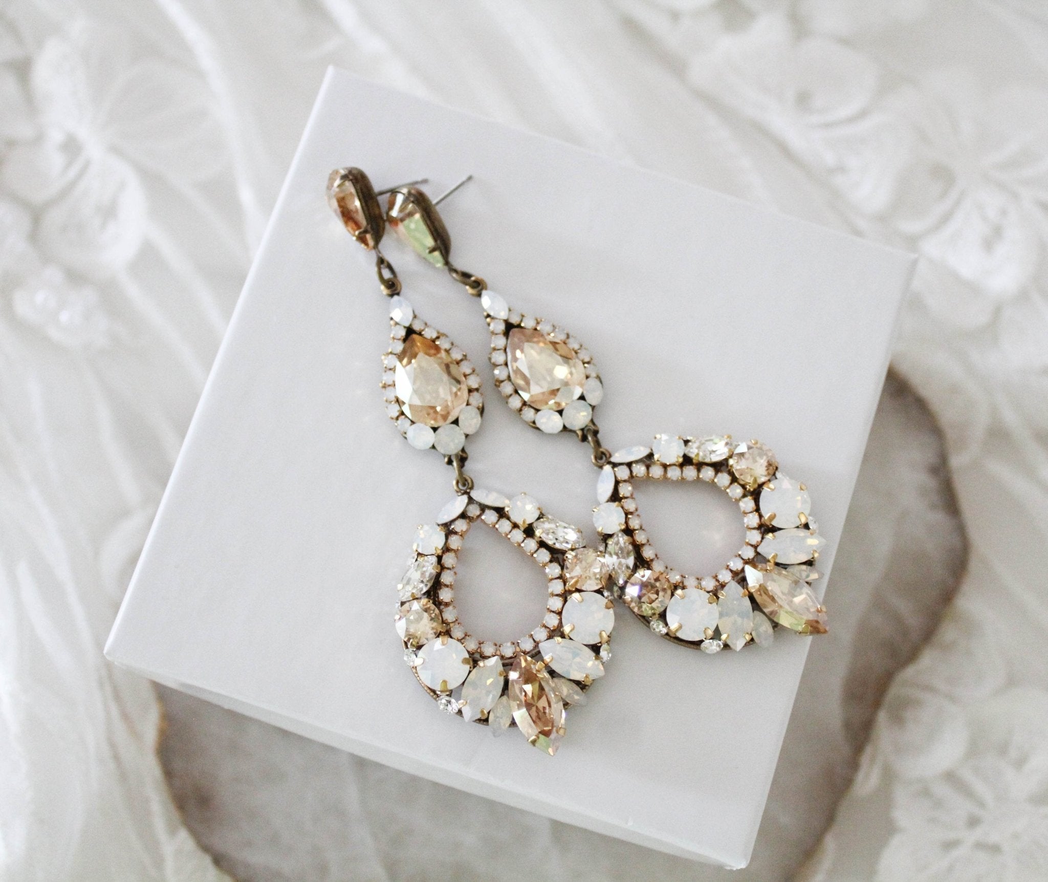 Crystal Statement Bridal chandelier earrings - QUINN - Treasures by Agnes