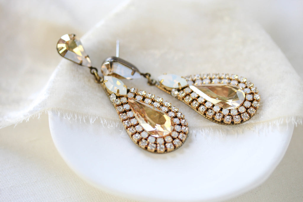 Crystal teardrop wedding earrings - KELSEY - Treasures by Agnes