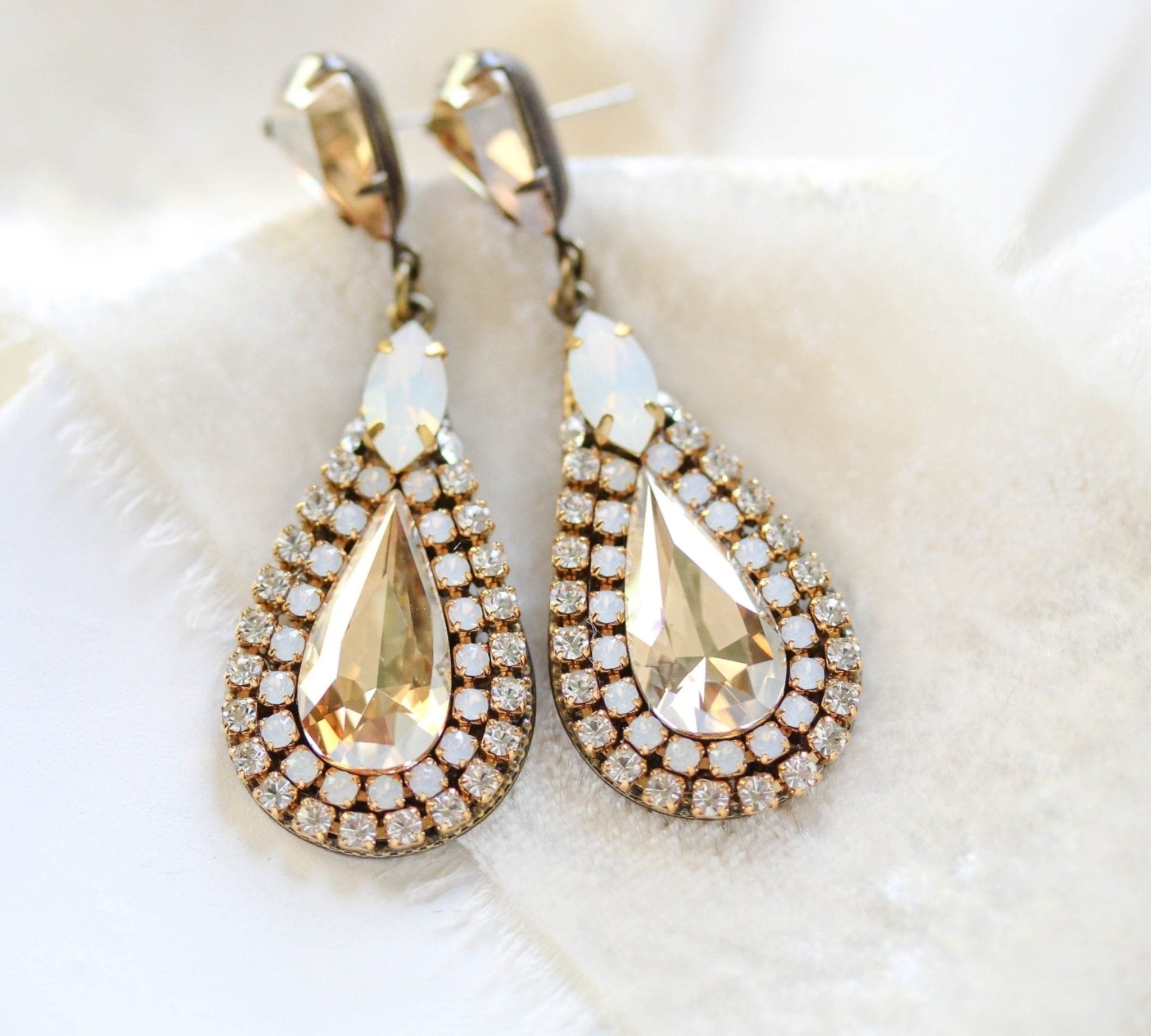 Crystal teardrop wedding earrings - KELSEY - Treasures by Agnes