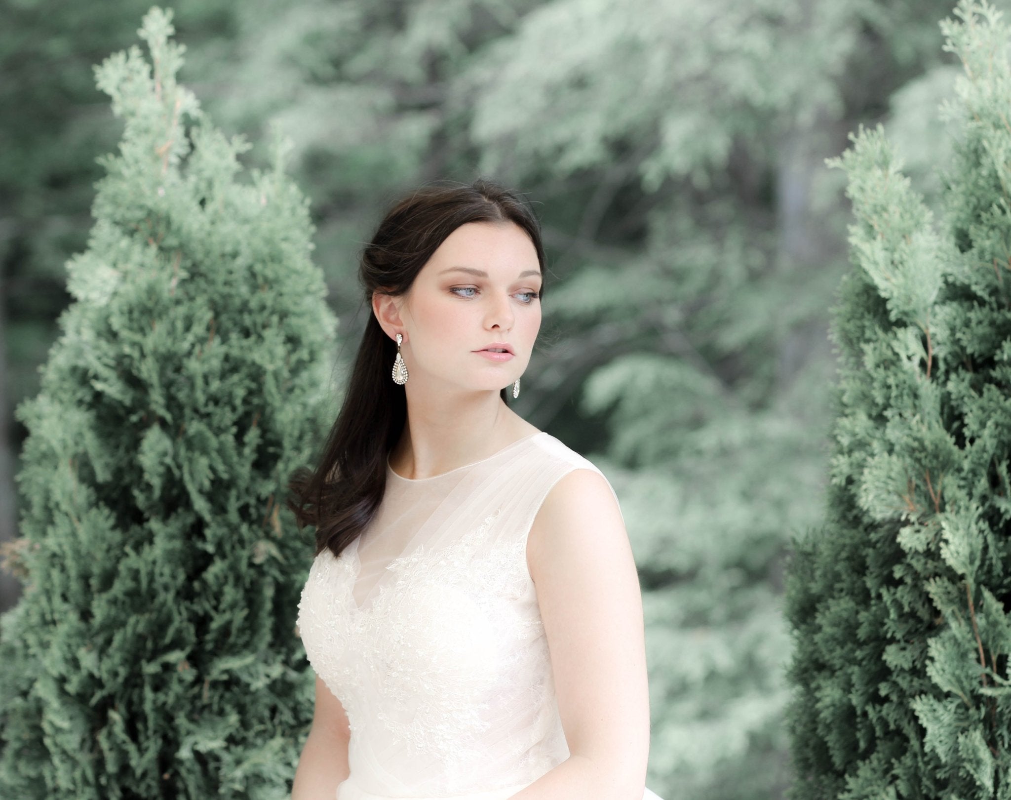 Crystal teardrop wedding earrings - KELSEY - Treasures by Agnes