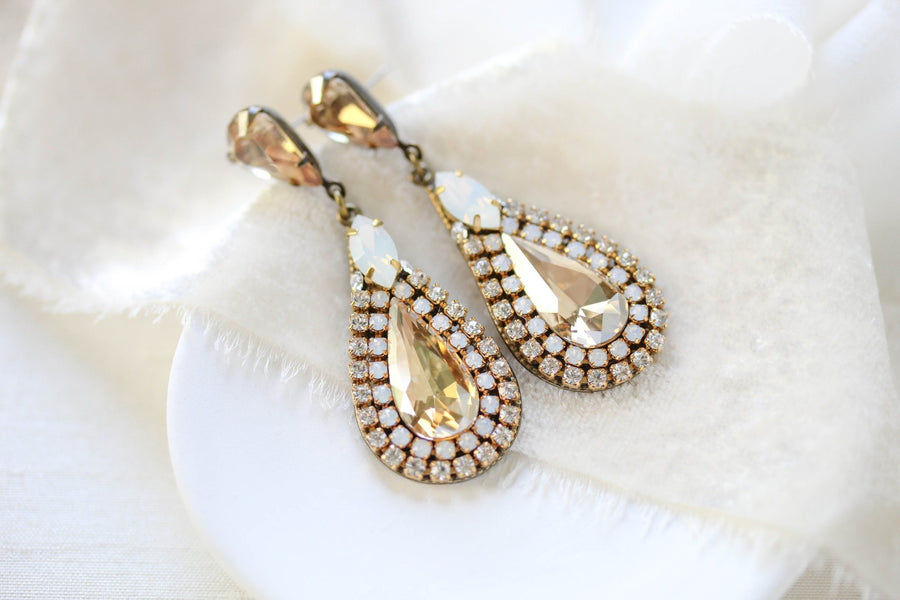 Crystal teardrop wedding earrings - KELSEY - Treasures by Agnes