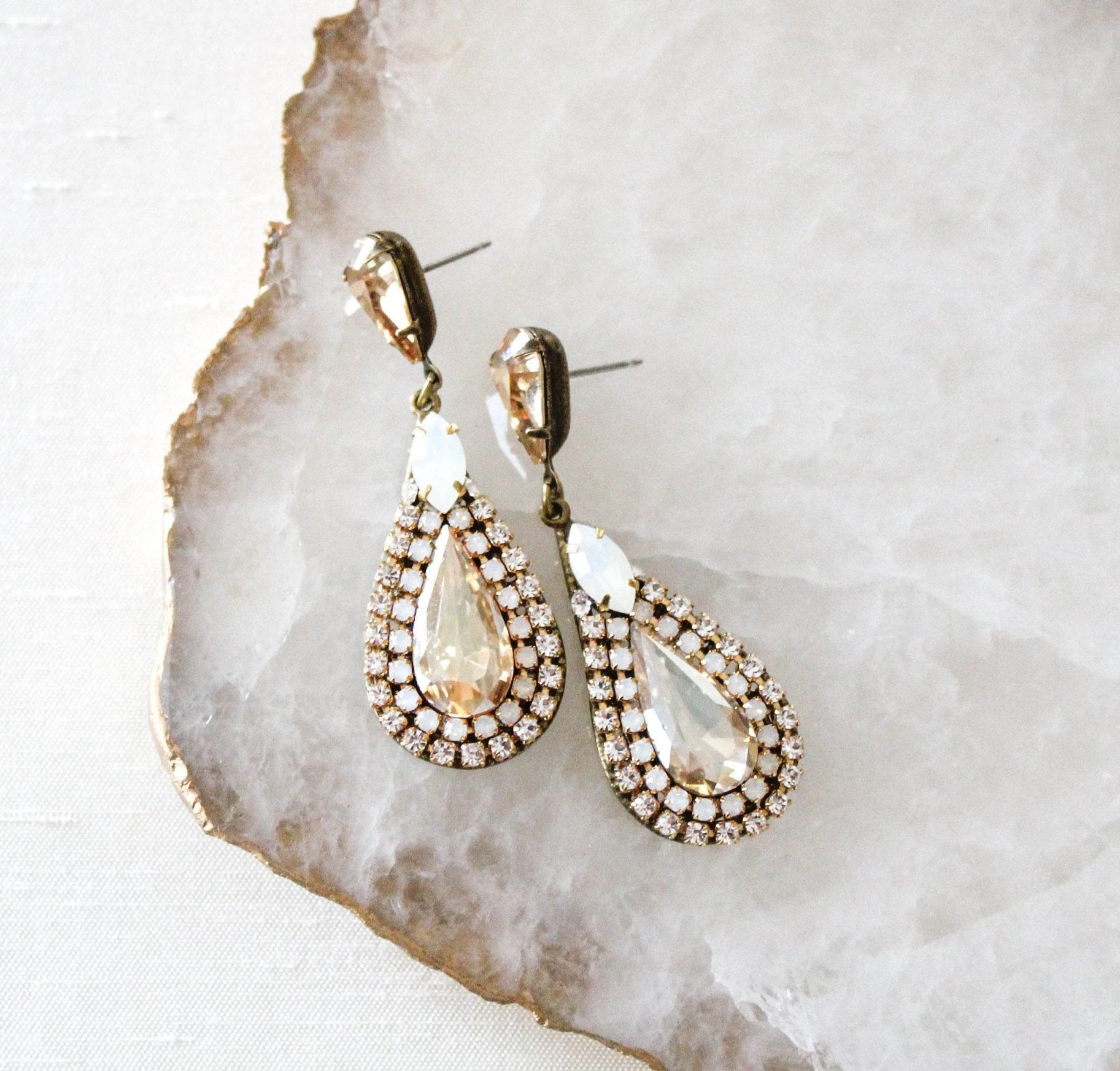 Crystal teardrop wedding earrings - KELSEY - Treasures by Agnes