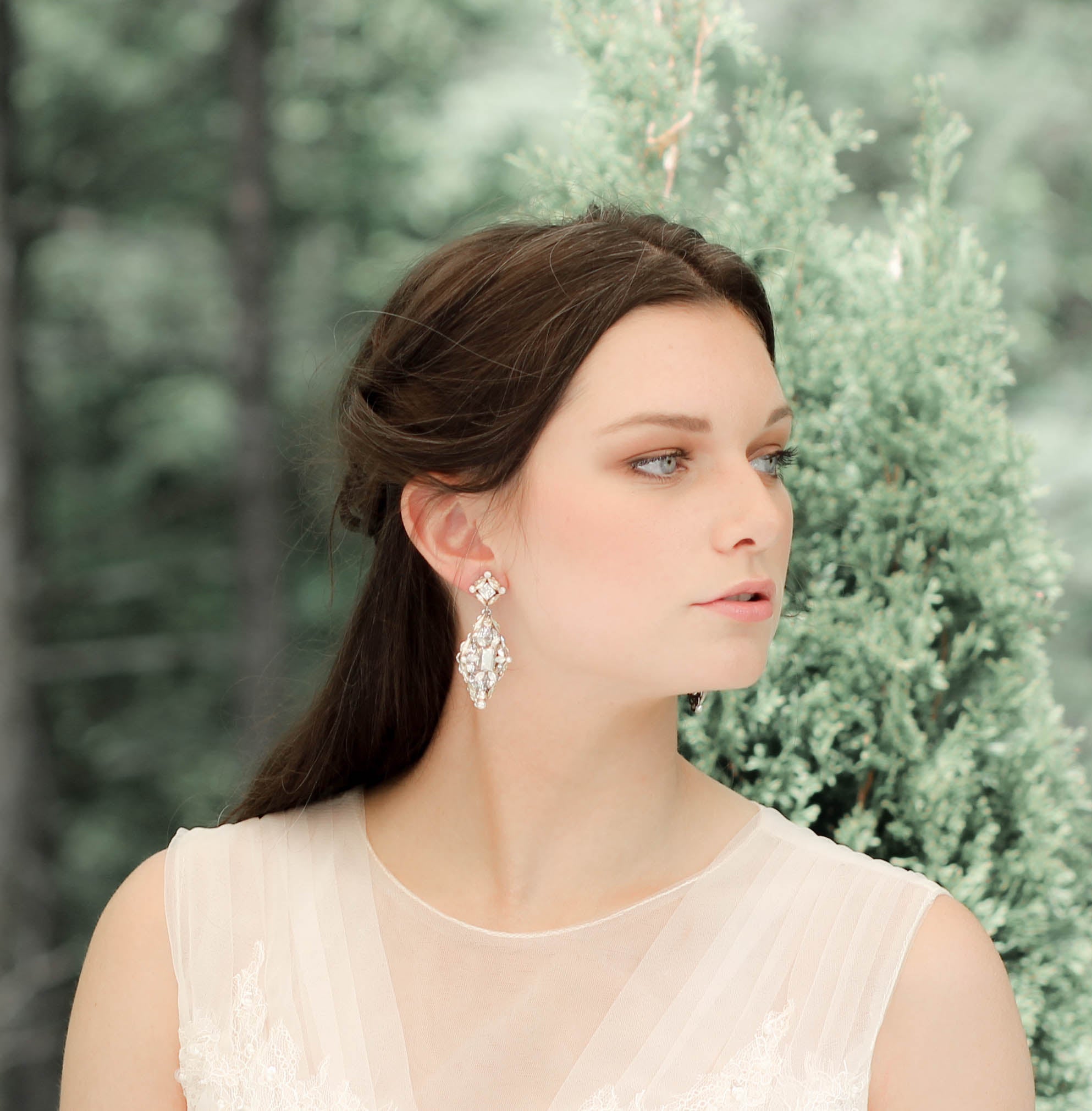 Crystal Vintage style Antique gold Bridal earrings - SAMANTHA - Treasures by Agnes