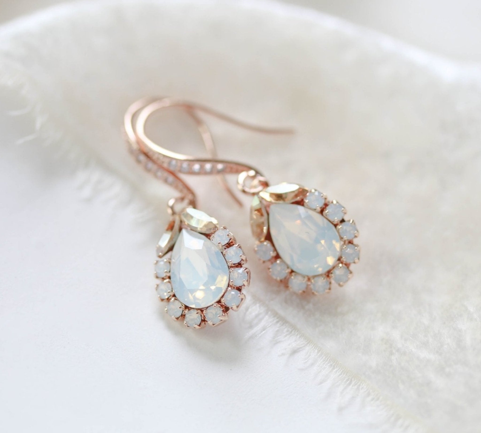 Delicate crystal drop bridal earrings - GIGI - Treasures by Agnes