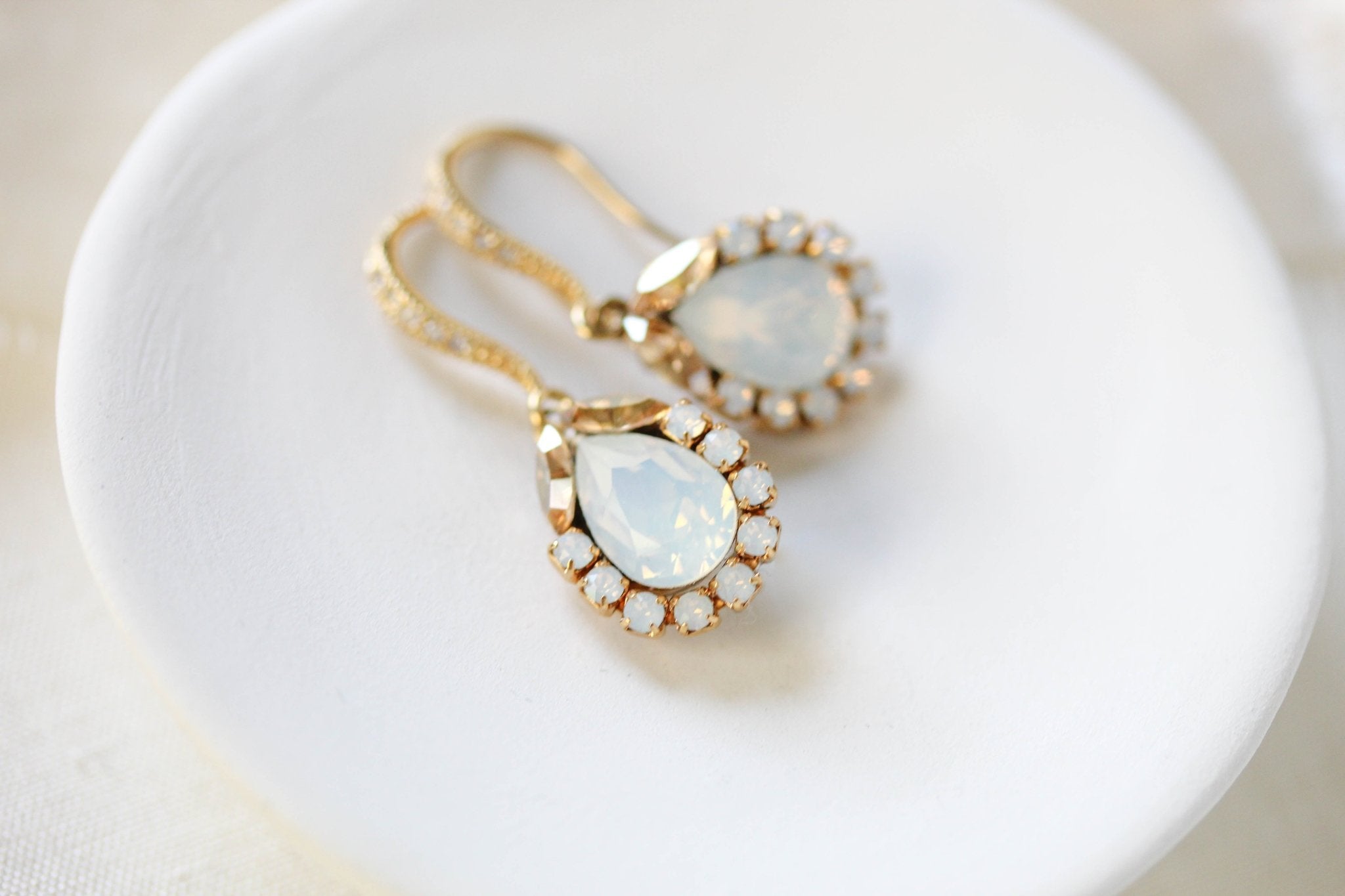 Delicate crystal drop bridal earrings - GIGI - Treasures by Agnes