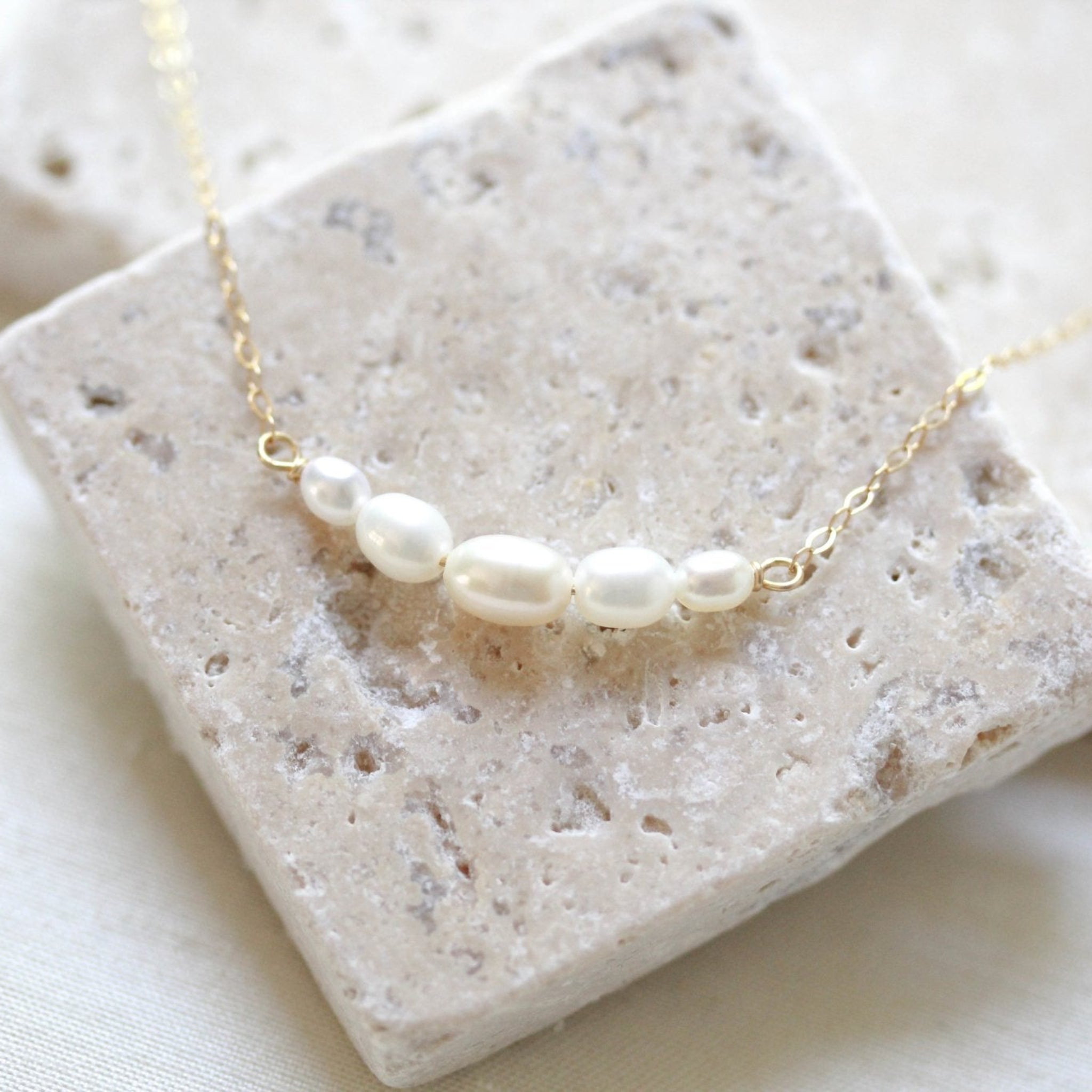 Delicate freshwater pearl necklace - DEMI - Treasures by Agnes