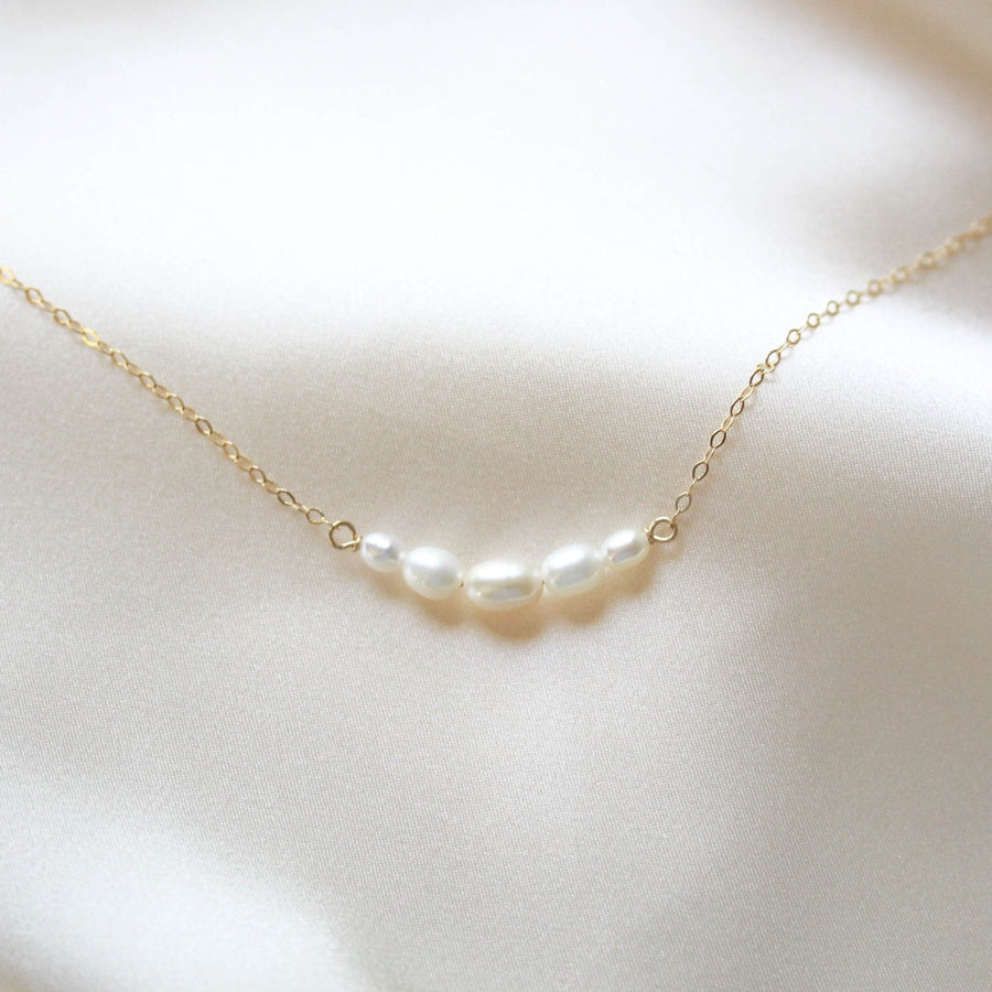 Delicate freshwater pearl necklace - DEMI - Treasures by Agnes