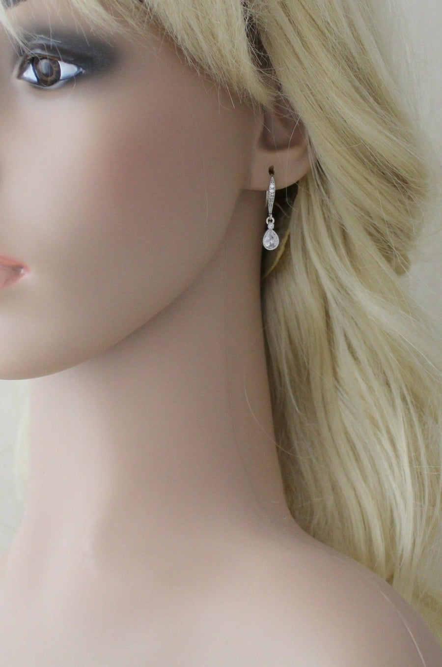 Delicate rose gold Bridal necklace and earring set - KHLOE - Treasures by Agnes